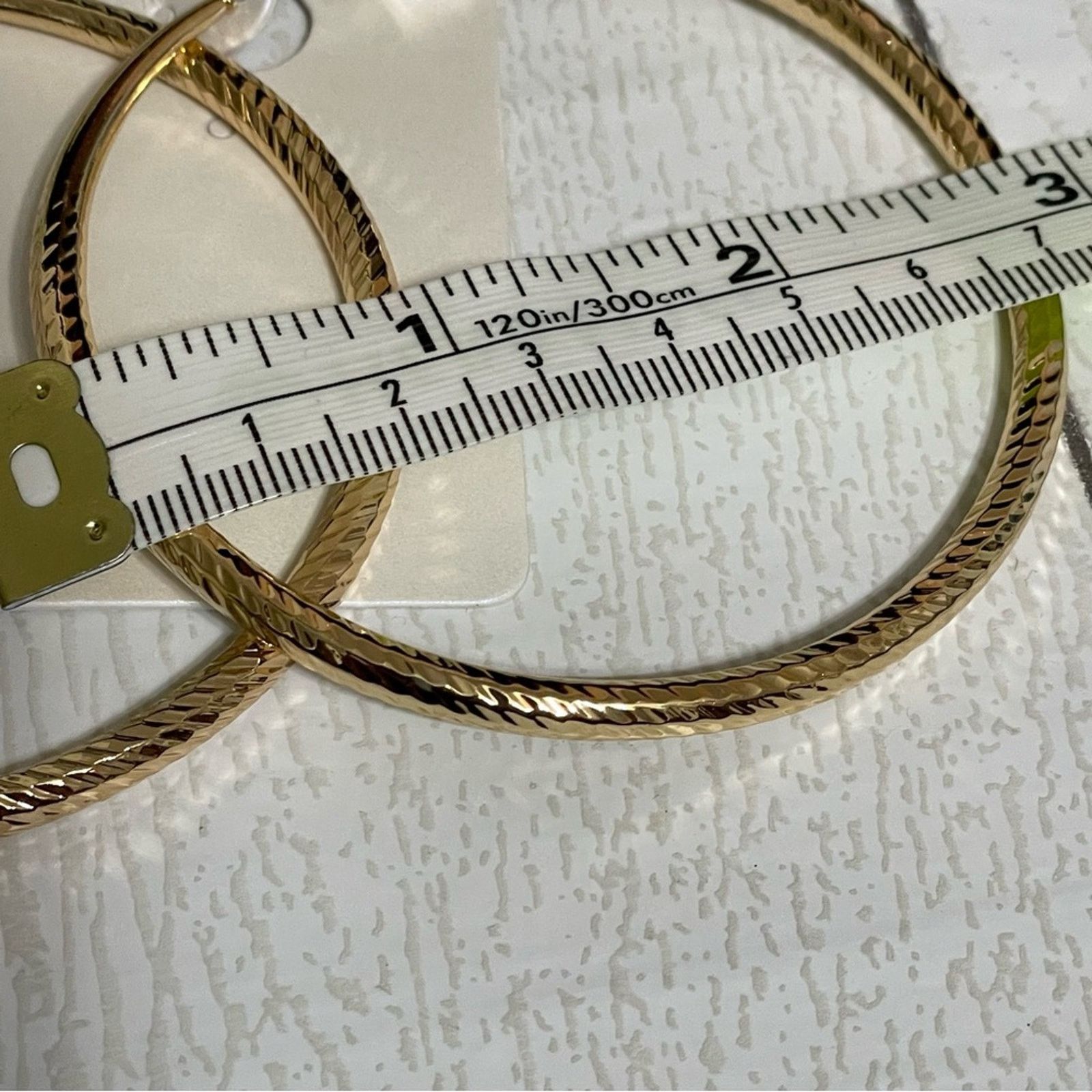 Other FASHION NOVA Crazy For You Hoop Gold Textured Earrings NWT Size ONE SIZE - 5 Thumbnail