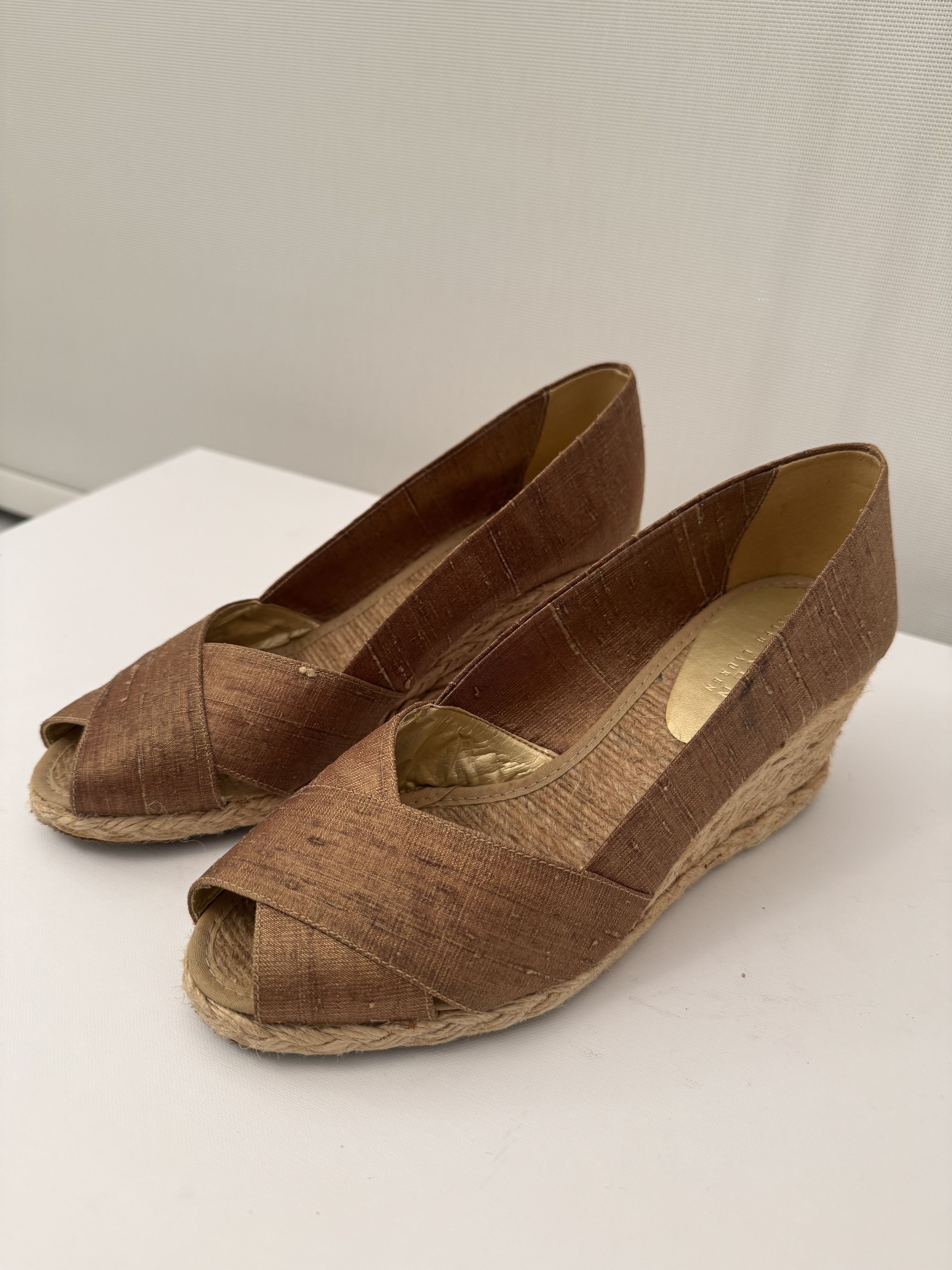 Lauren Ralph Lauren Gold Linen Wedges Size US 7 / IT 37 - 2 Thumbnail