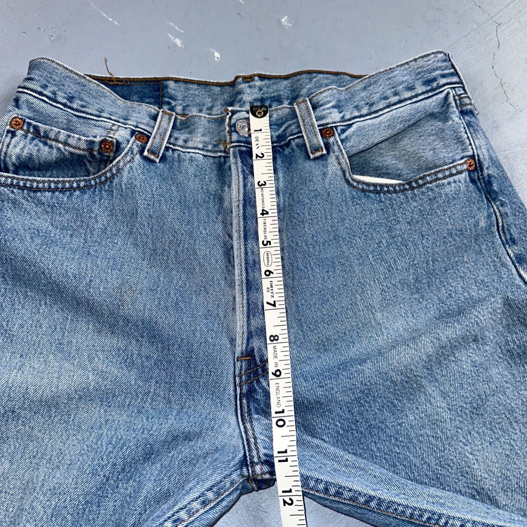 Levi's VINTAGE Levi's 501 Jeans Men 33x34 Light Wash Denim Straight Leg 90s USA Size US 33 - 6 Thumbnail