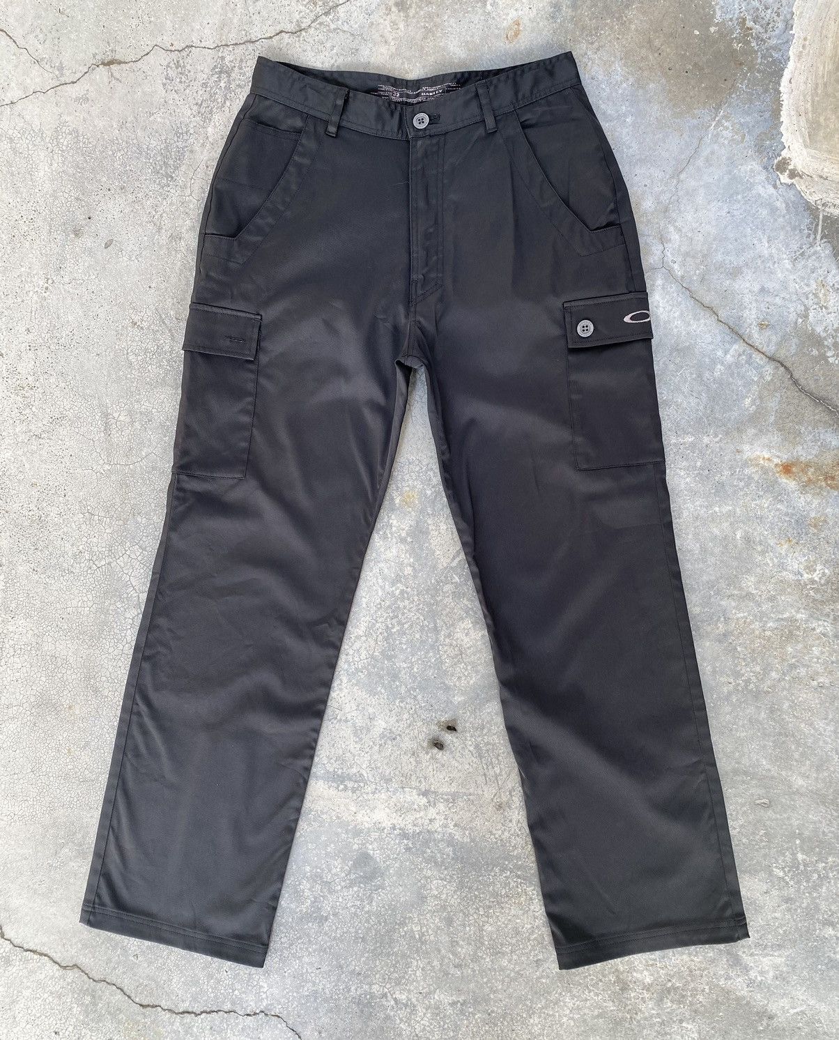 Oakley Vintage Oakley Small Logo Black Cargo Pants Size US 30 / EU 46 - 1 Thumbnail
