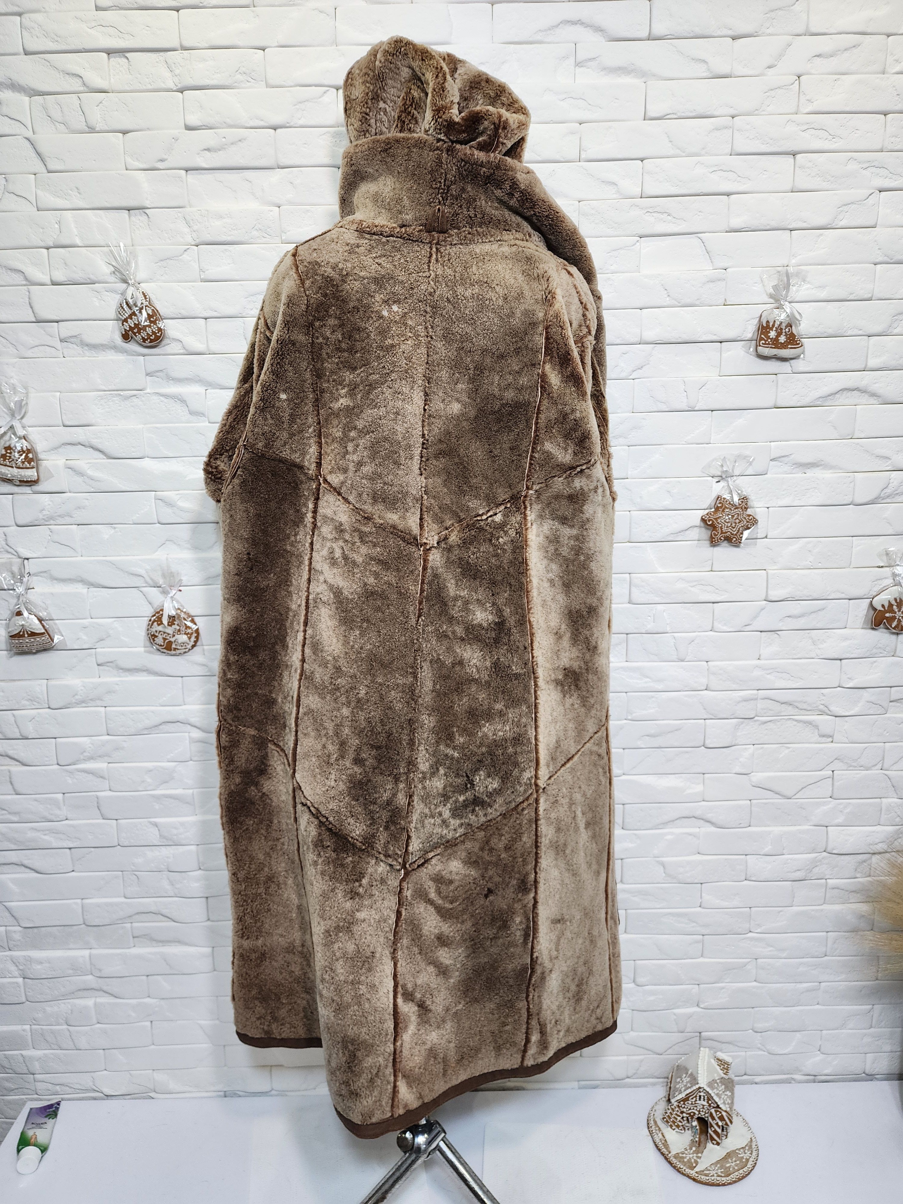 Furla Women's Brown Sheepskin Coat: Genuine Fur Hood Size 3XL / US 20-22 - 7 Thumbnail