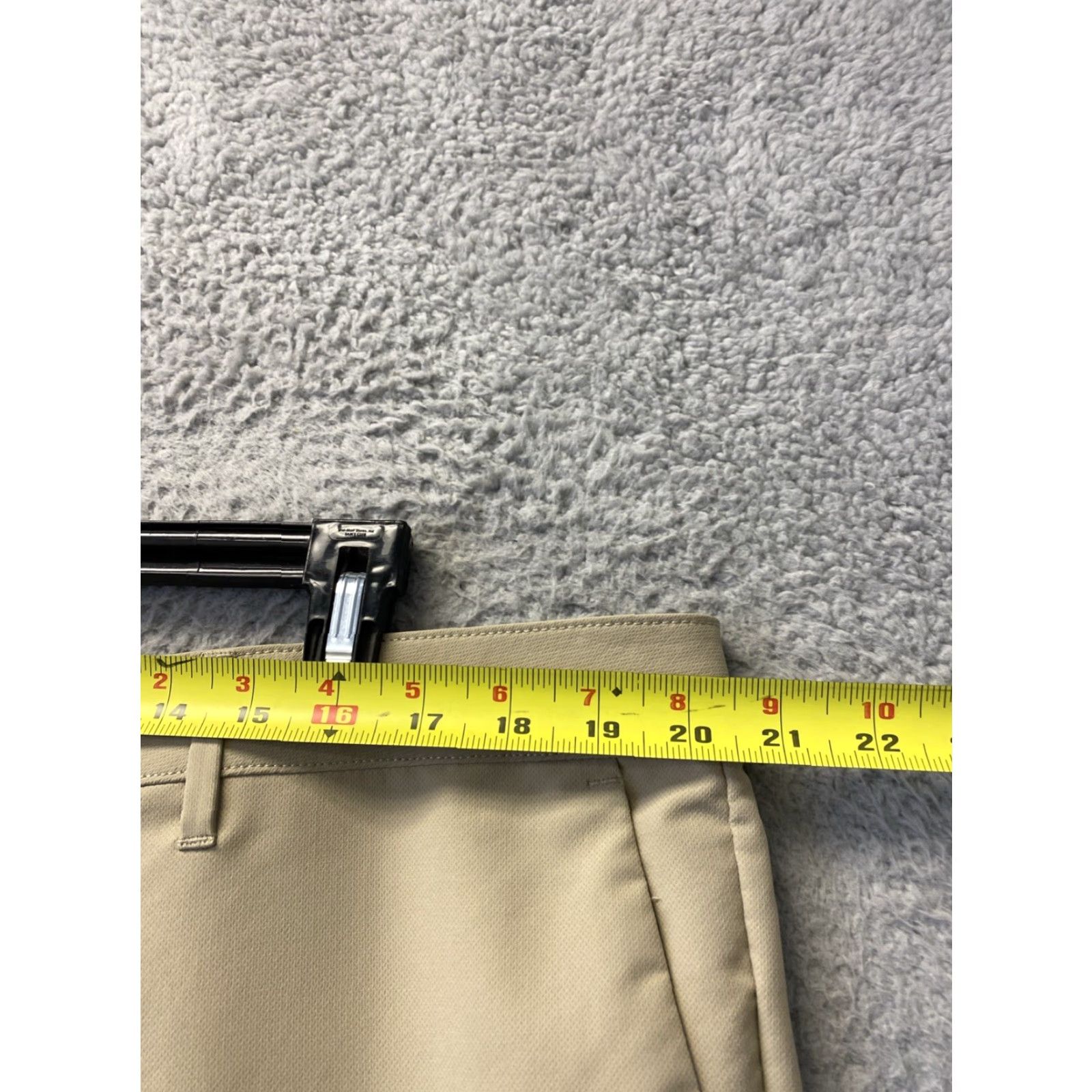 Banana Republic VINTAGE Banana Republic Golf Pants Men's 40x29 Flat Khaki Slim Stretch Wicking 166-9 Size US 40 / EU 56 - 5 Thumbnail