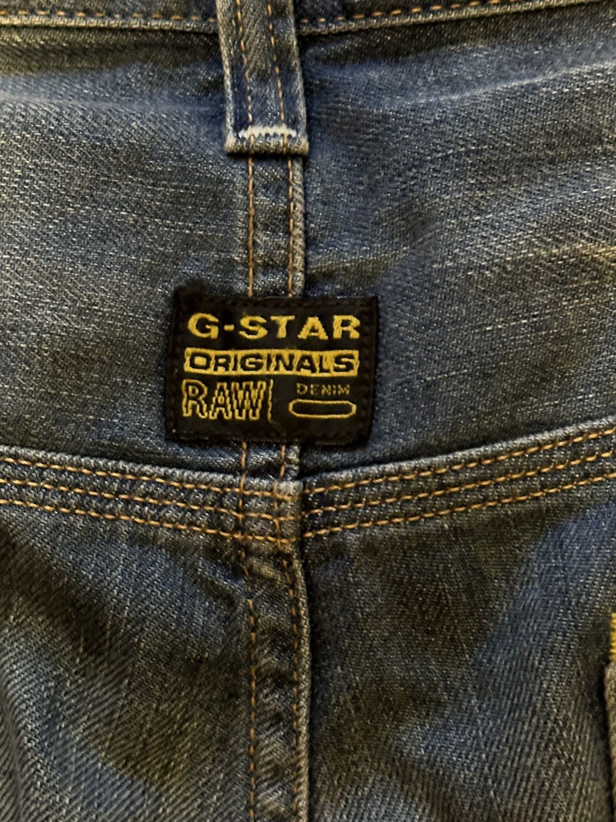 BLUE DENIM JEANS