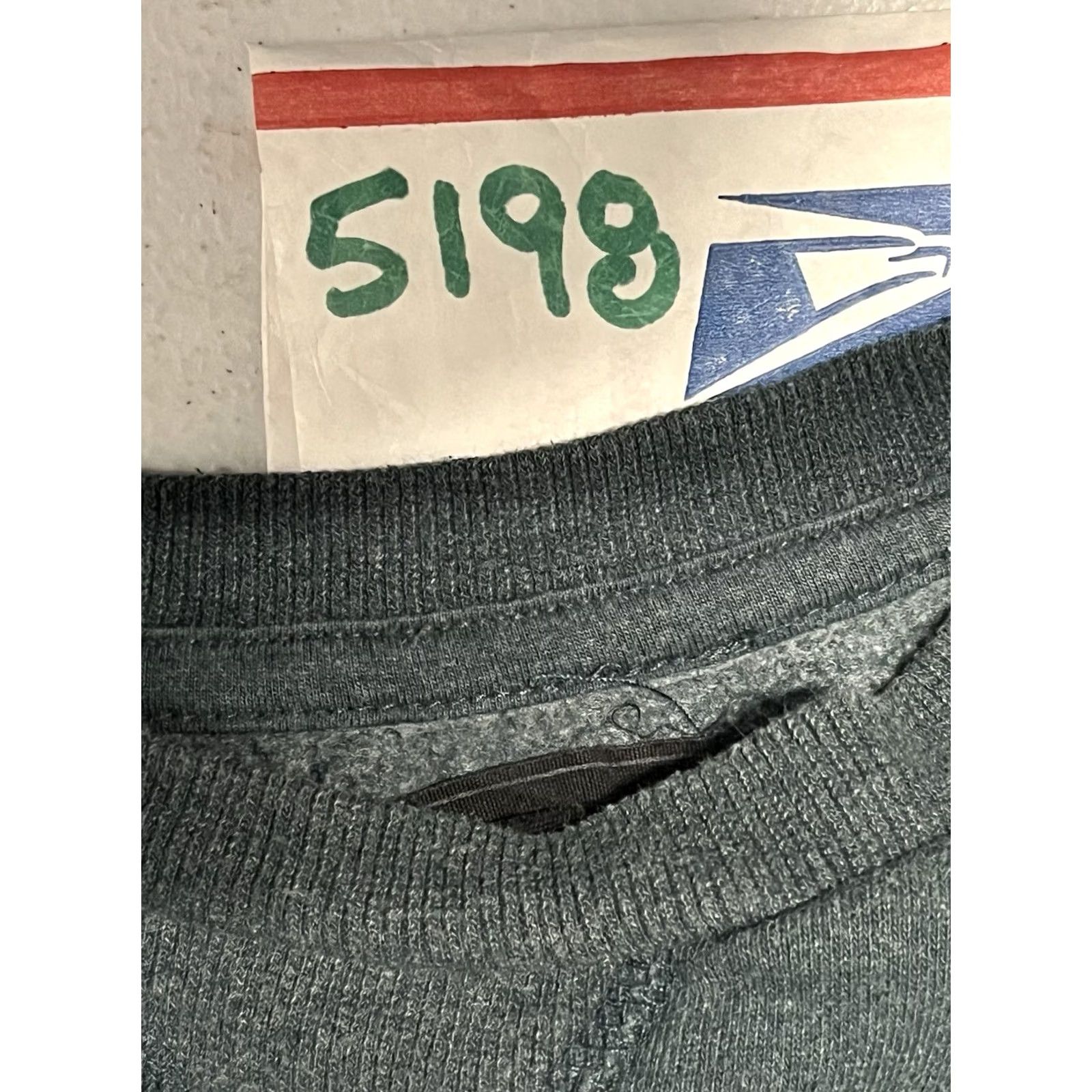 21 Men 21 Men Sweater Pullover Crew Neck Long Sleeve Size S Green Knit Classic Regular Men Casual Vintage: No Size US S / EU 44-46 / 1 - 8 Thumbnail