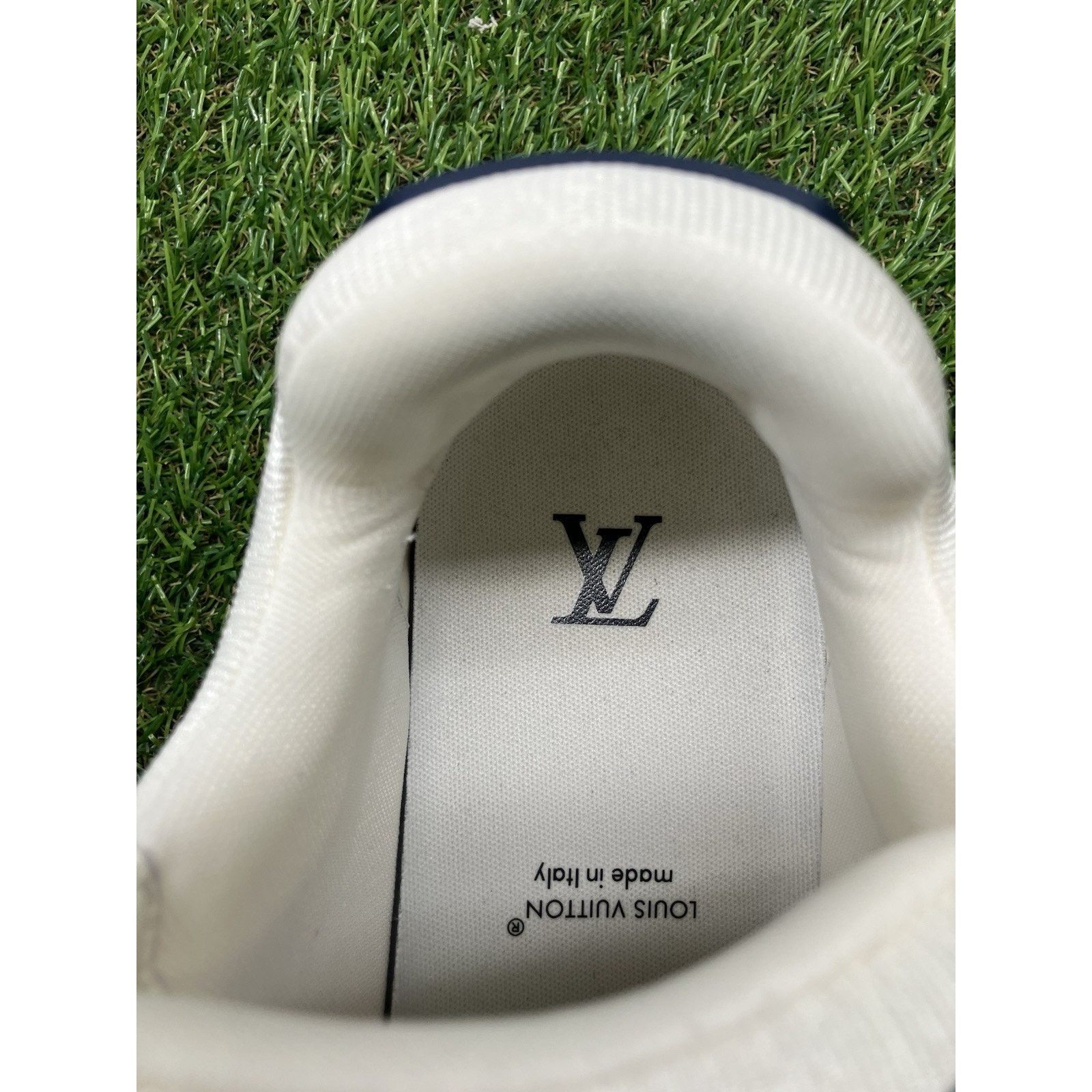 Louis Vuitton Louis Vuitton Trainer ' Blue Beige ' | EXCELLENT Size US 11 / EU 44 - 14 Thumbnail