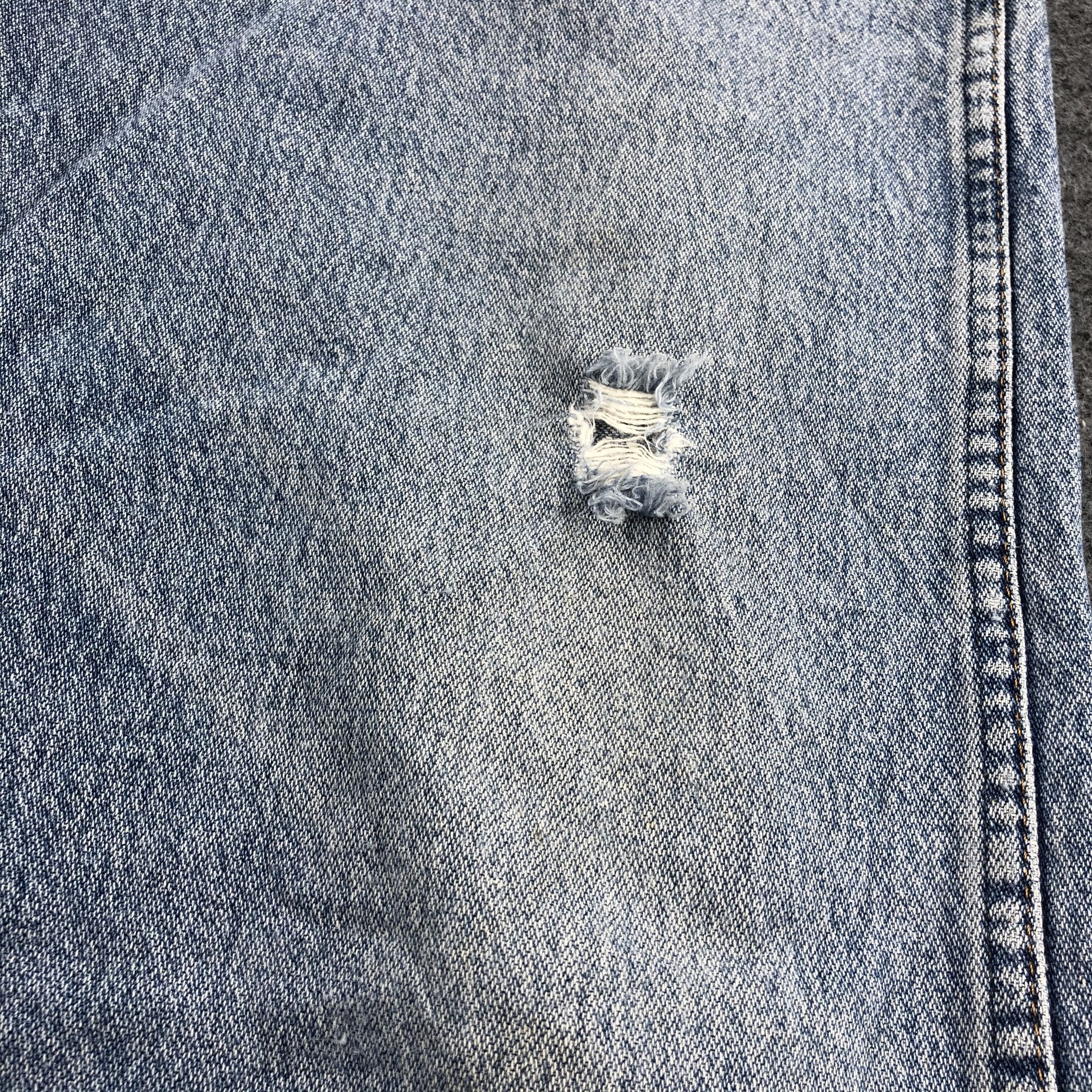 Vintage Vintage Blue Wash Wrangler Jeans-J2507 Size US 35 - 8 Thumbnail
