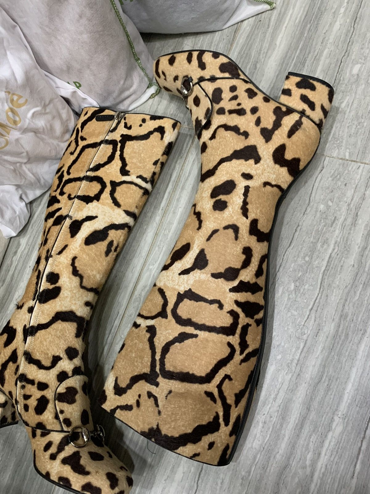 Gucci Gucci leopard Size US 7 / IT 37 - 2 Thumbnail