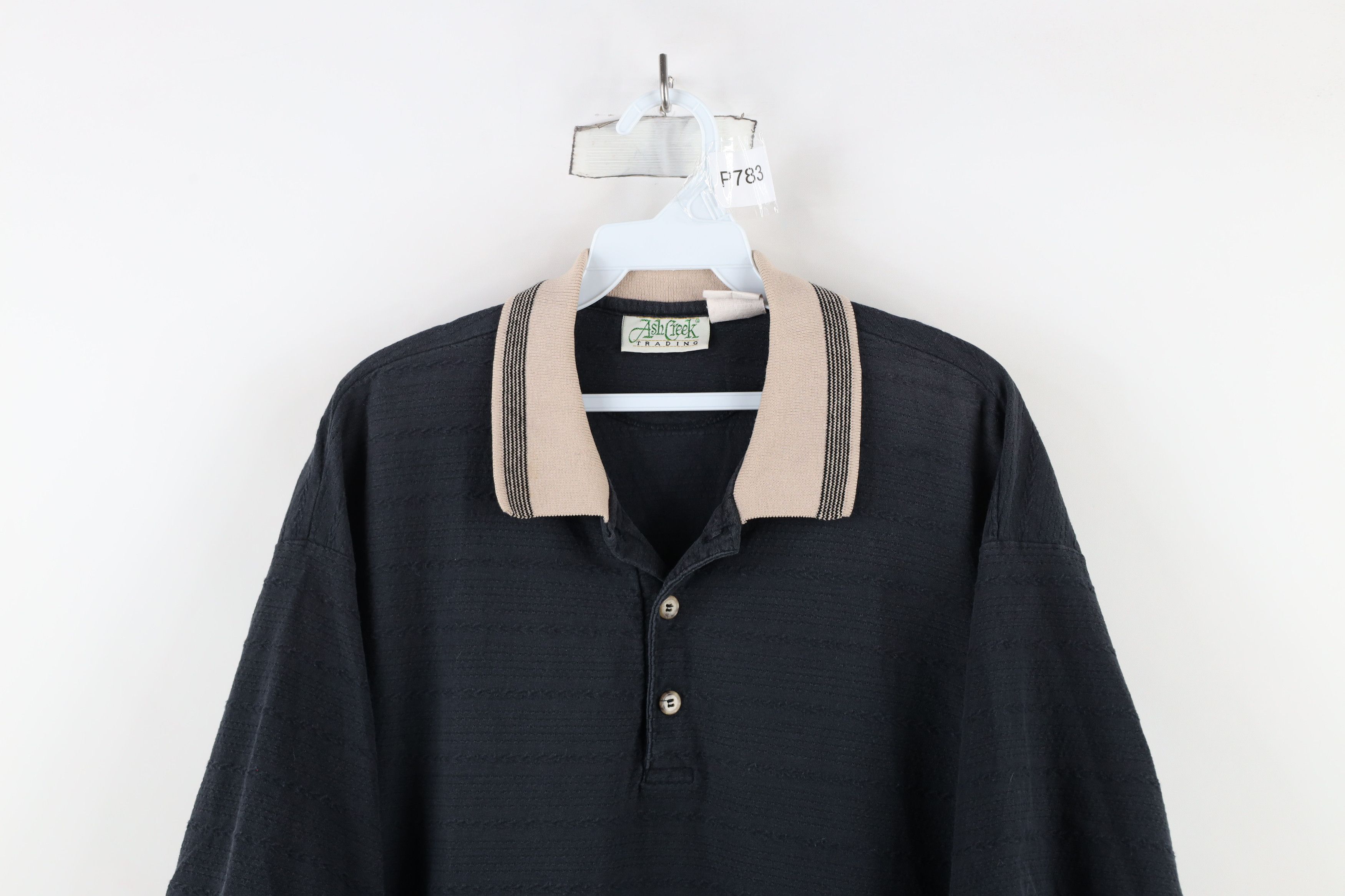 Vintage Vintage 90s Streetwear Textured Knit Collared Polo Shirt USA Size US L / EU 52-54 / 3 - 2 Thumbnail