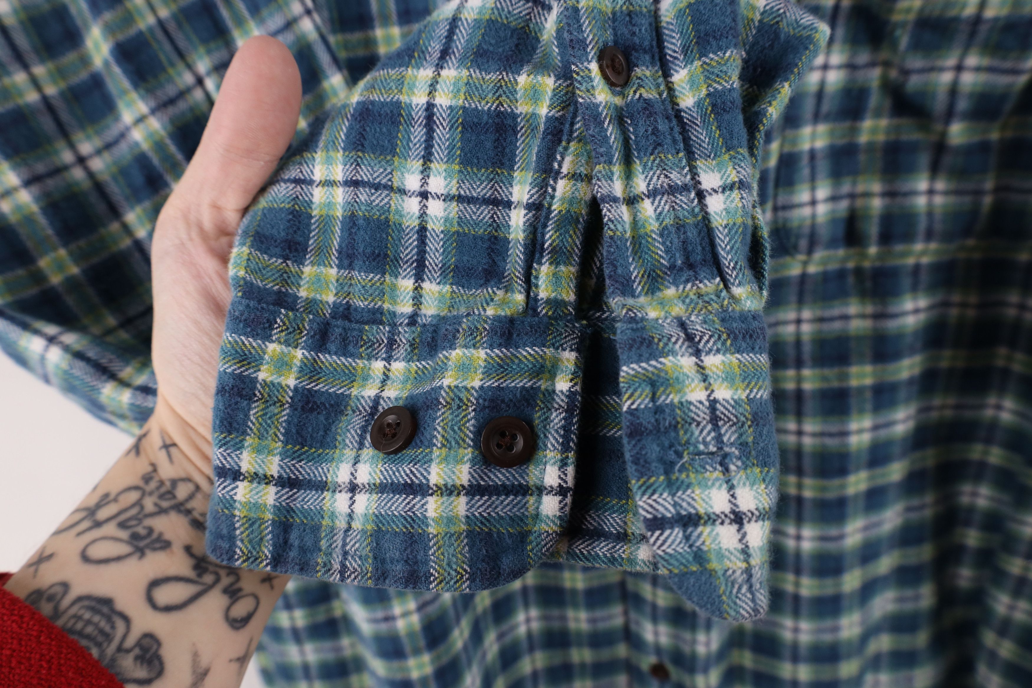 Gap × Vintage Vintage 90s Gap Collared Button Down Shirt Blue Plaid Size US XL / EU 56 / 4 - 5 Thumbnail