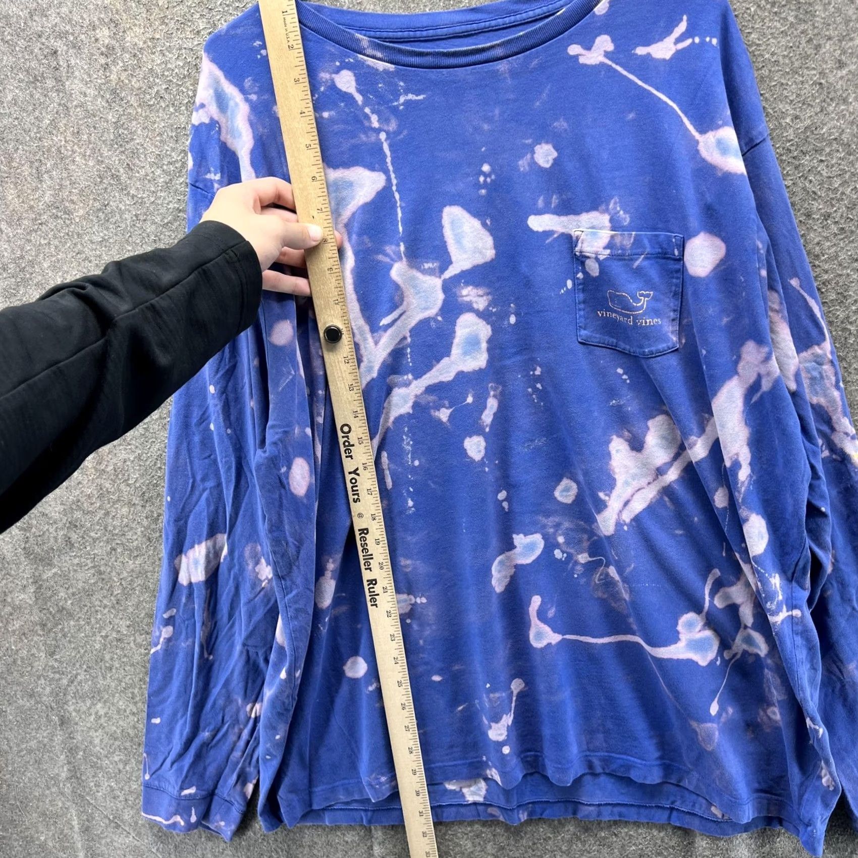 Vineyard Vines VINTAGE Vineyard Vines Shirt Mens 2XL Blue Long Sleeve Whale Logo Pocket Bleach Dye Size US XXL / EU 58 / 5 - 3 Thumbnail