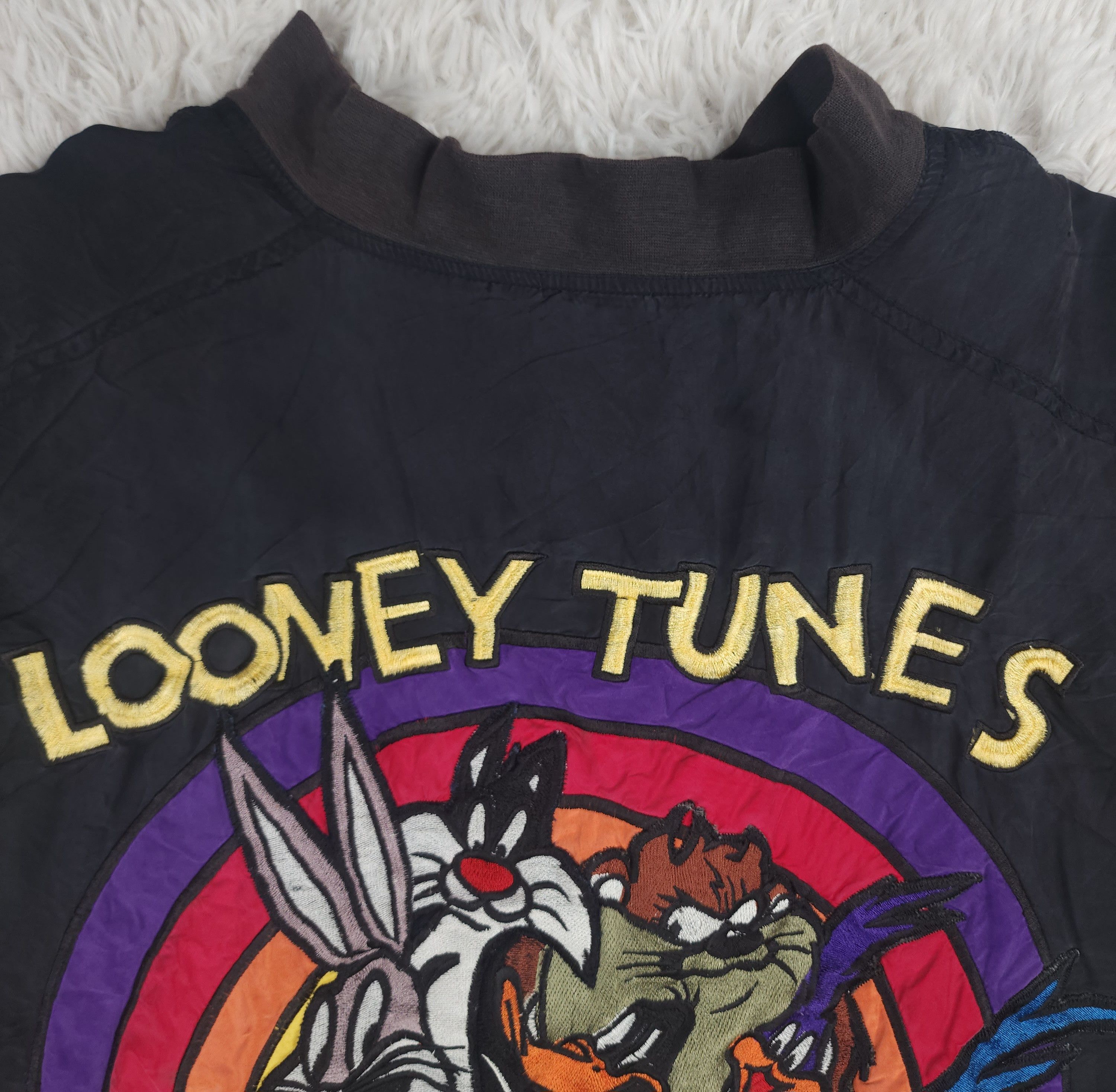 Warner Bros Vintage JH Silk Looney Tunes full zip windbreaker jacket Size US L / EU 52-54 / 3 - 9 Thumbnail