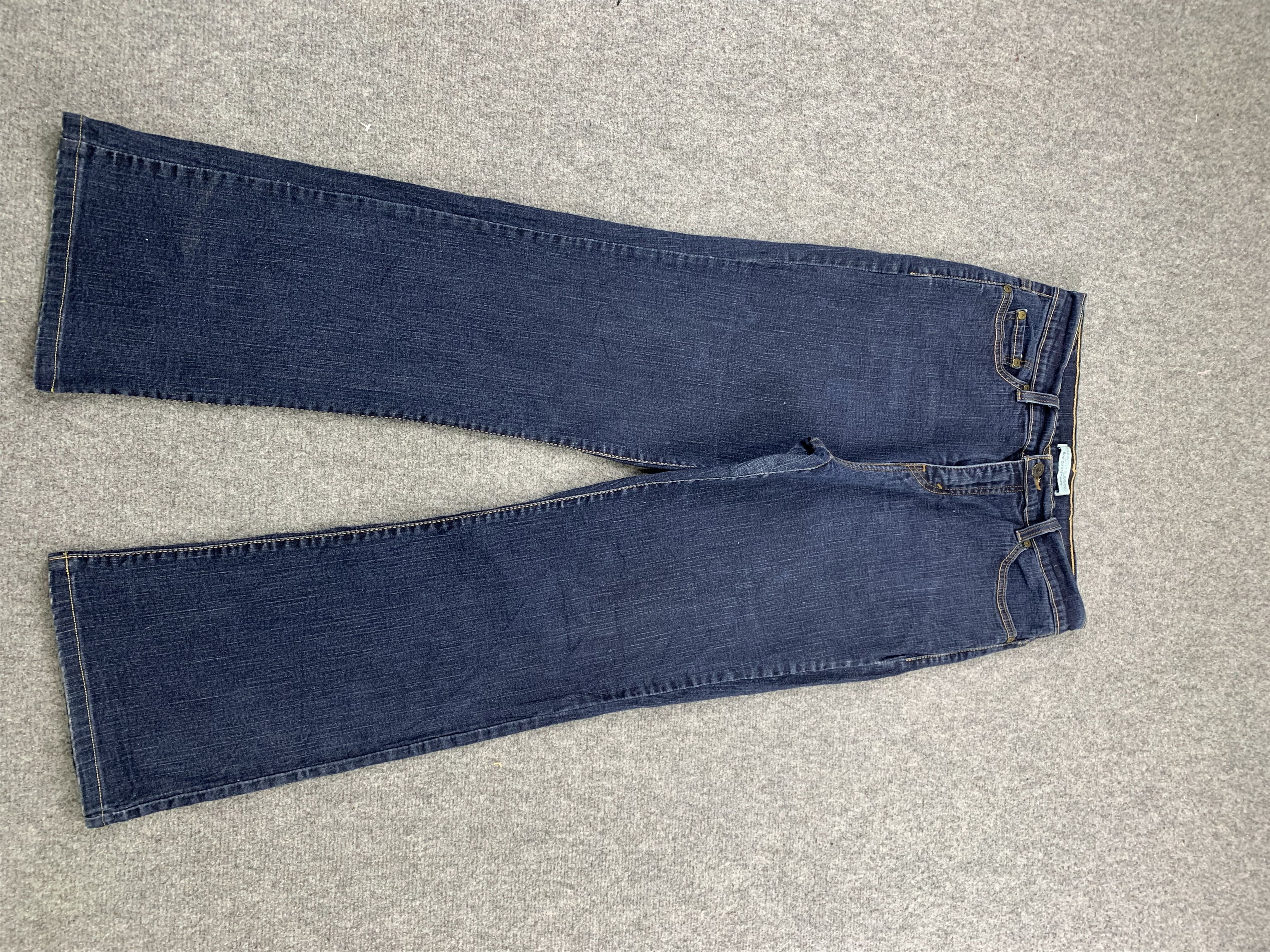 image of Levis 512 Bootcut Bell Bottom Jeans in Blue Denim, Men's (Size 32)