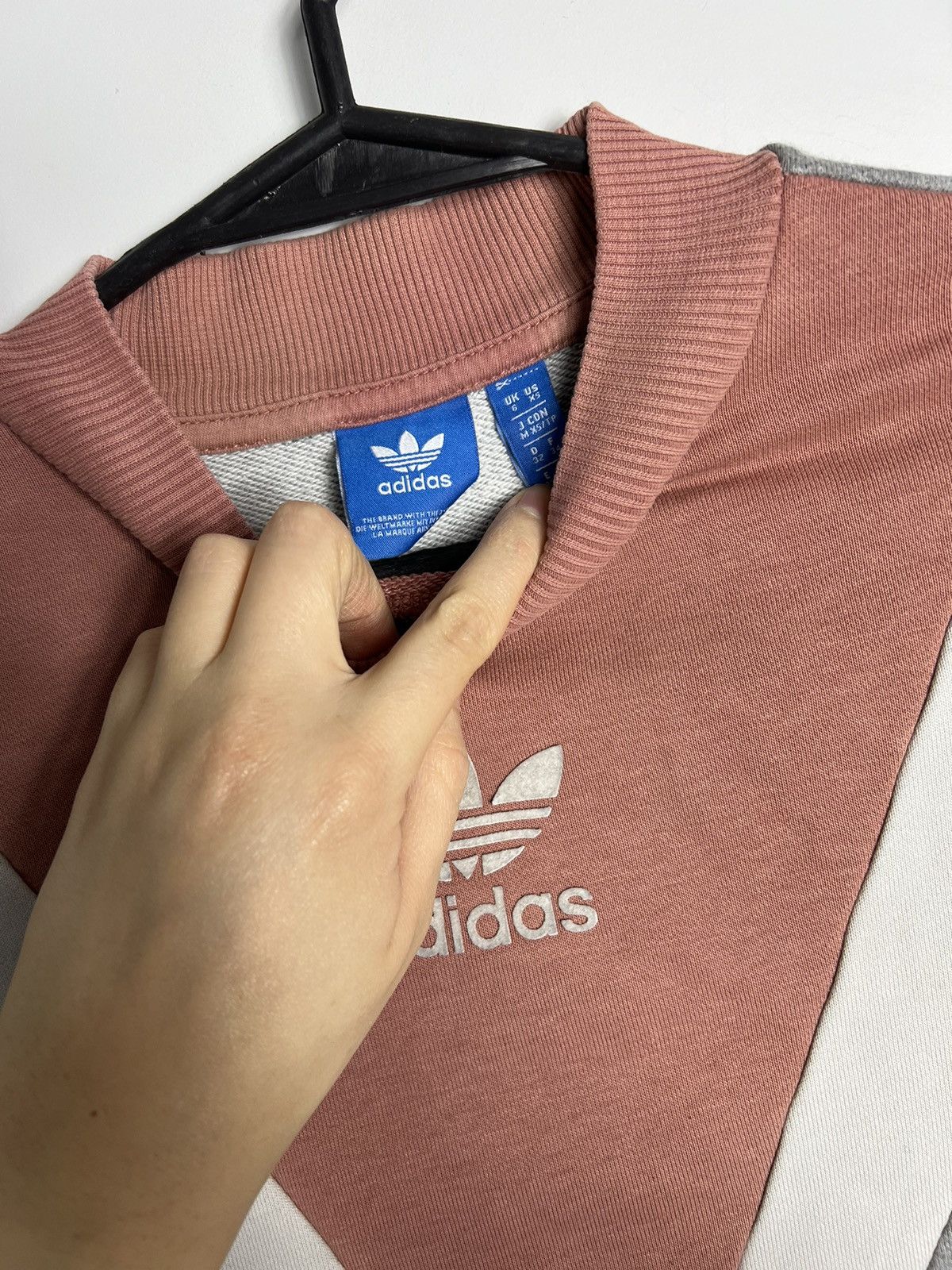 Adidas Sweatshirt Adidas center logo women Size XS / US 0-2 / IT 36-38 - 2 Thumbnail