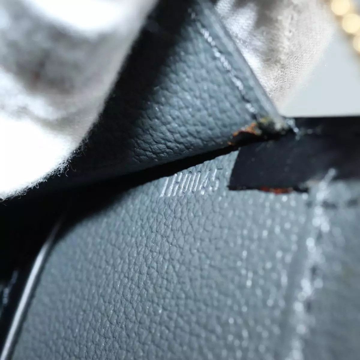 Louis Vuitton LOUIS VUITTON Epi Riviera Hand Bag Noir Black Size ONE SIZE - 9 Thumbnail