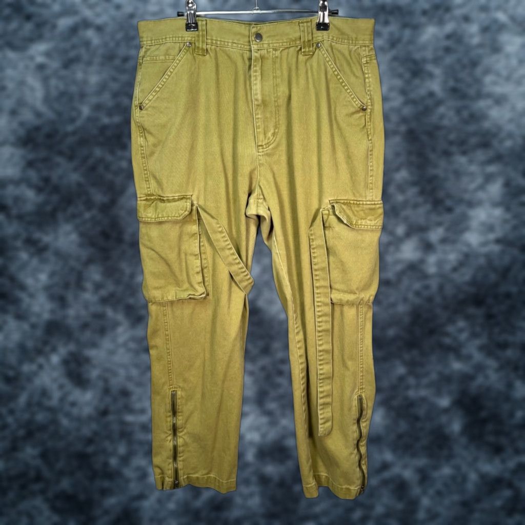 Olive Standard Cloth Mens Size Large Olive Green Cargo Pants With Zip Ankles Size US 33 - 1 Thumbnail