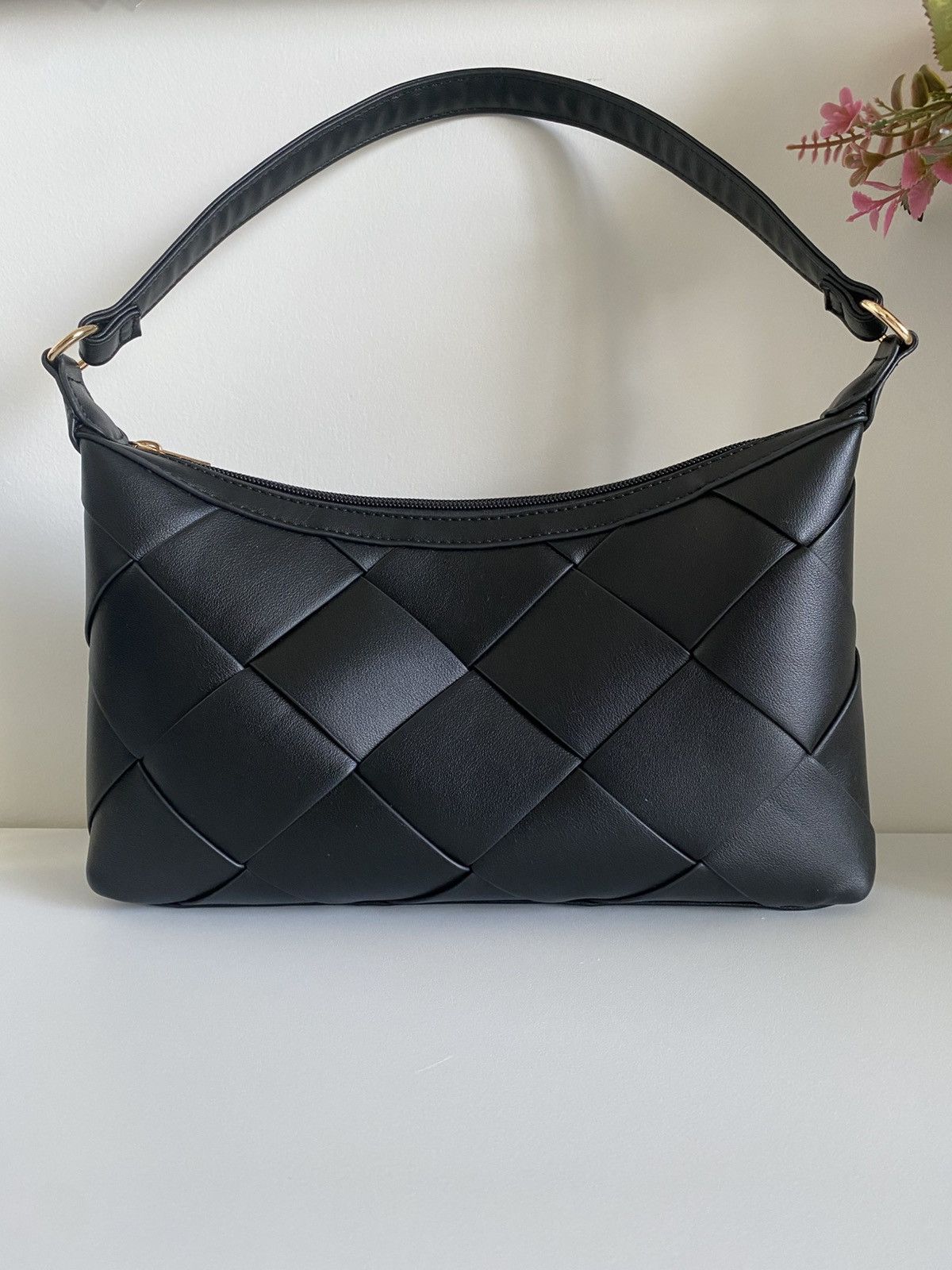 Other New Like Dreams Kweli Woven Shoulder BucketBag Black Size ONE SIZE - 2 Thumbnail