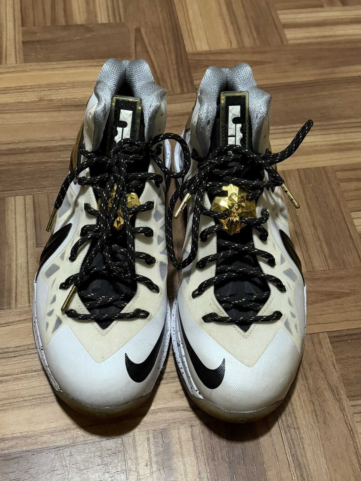 Nike Nike LeBron X Elite+ White Gold Size US 10.5 / EU 43-44 - 3 Thumbnail