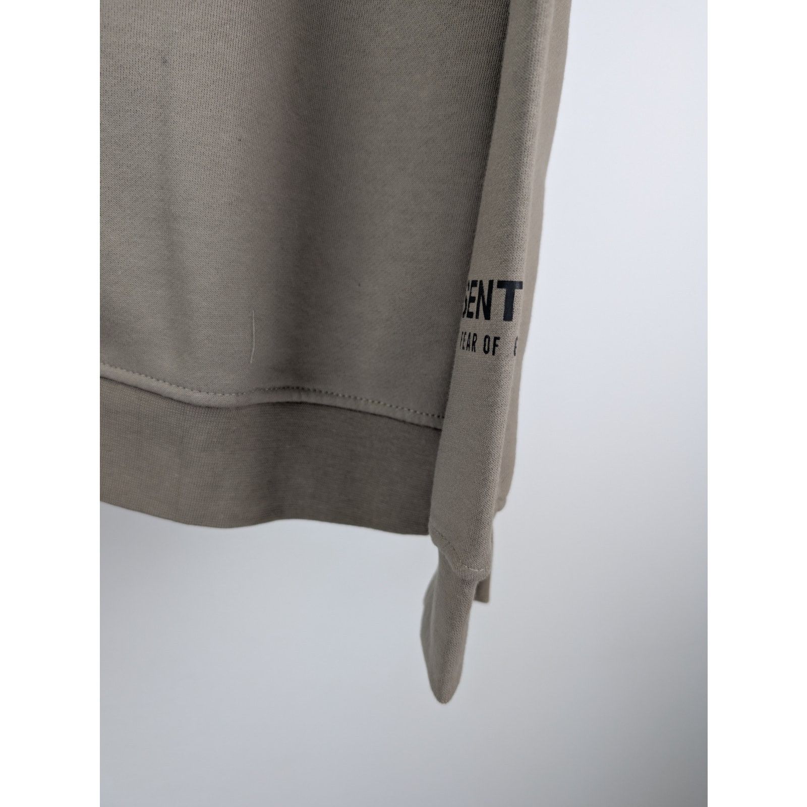 Essentials o1rshd1 Half Zipper Sweatshirt in Beige Size US L / EU 52-54 / 3 - 5 Thumbnail