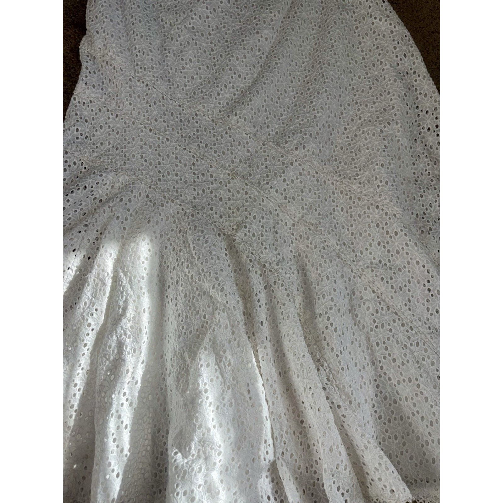 Coldwater Creek Coldwater Creek White Eyelet Flared Midi Skirt Size M Size 30" / US 8 / IT 44 - 12 Thumbnail