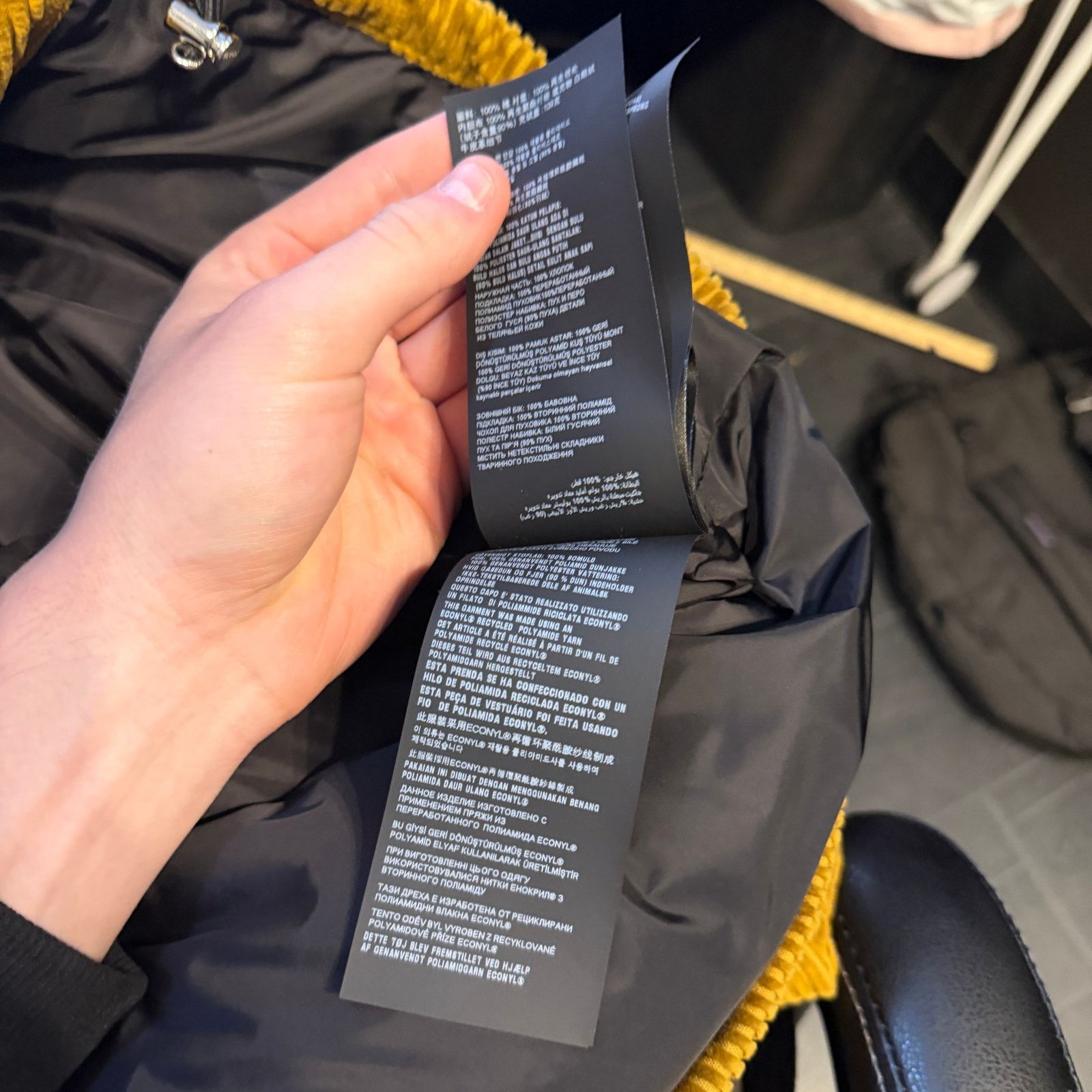 Prada Prada Corduroy Puffer Vest Size US M / EU 48-50 / 2 - 9 Thumbnail