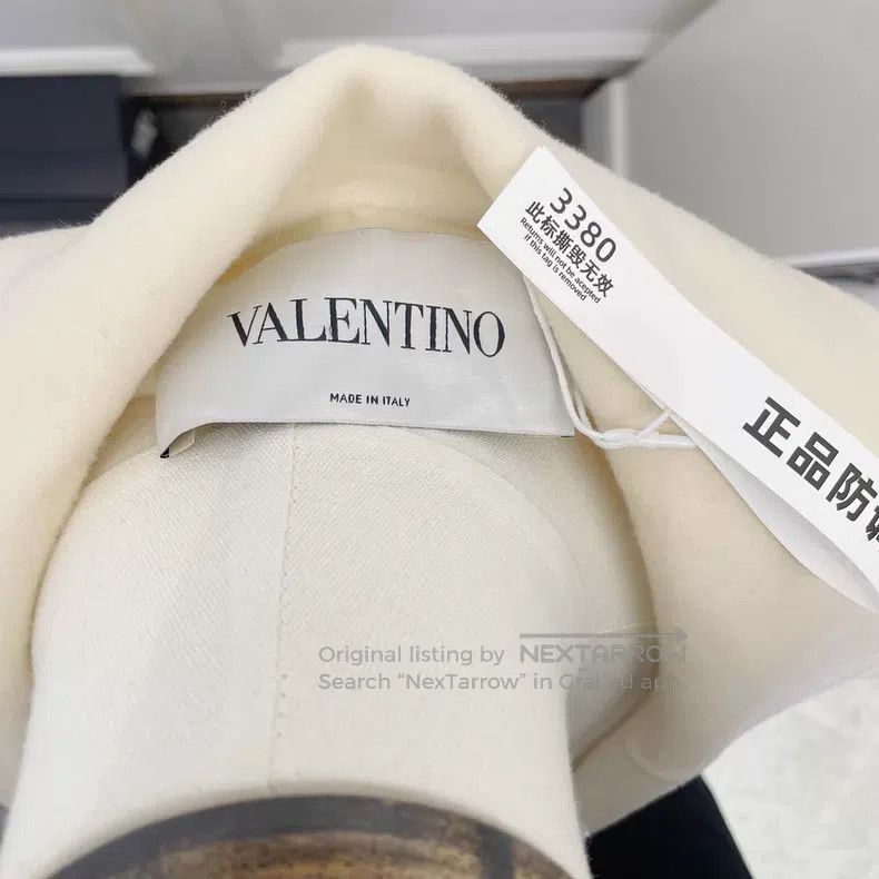 Valentino Valentino Wool coat with gold buckle belt Size XXS / US 00 / IT 34 - 3 Thumbnail