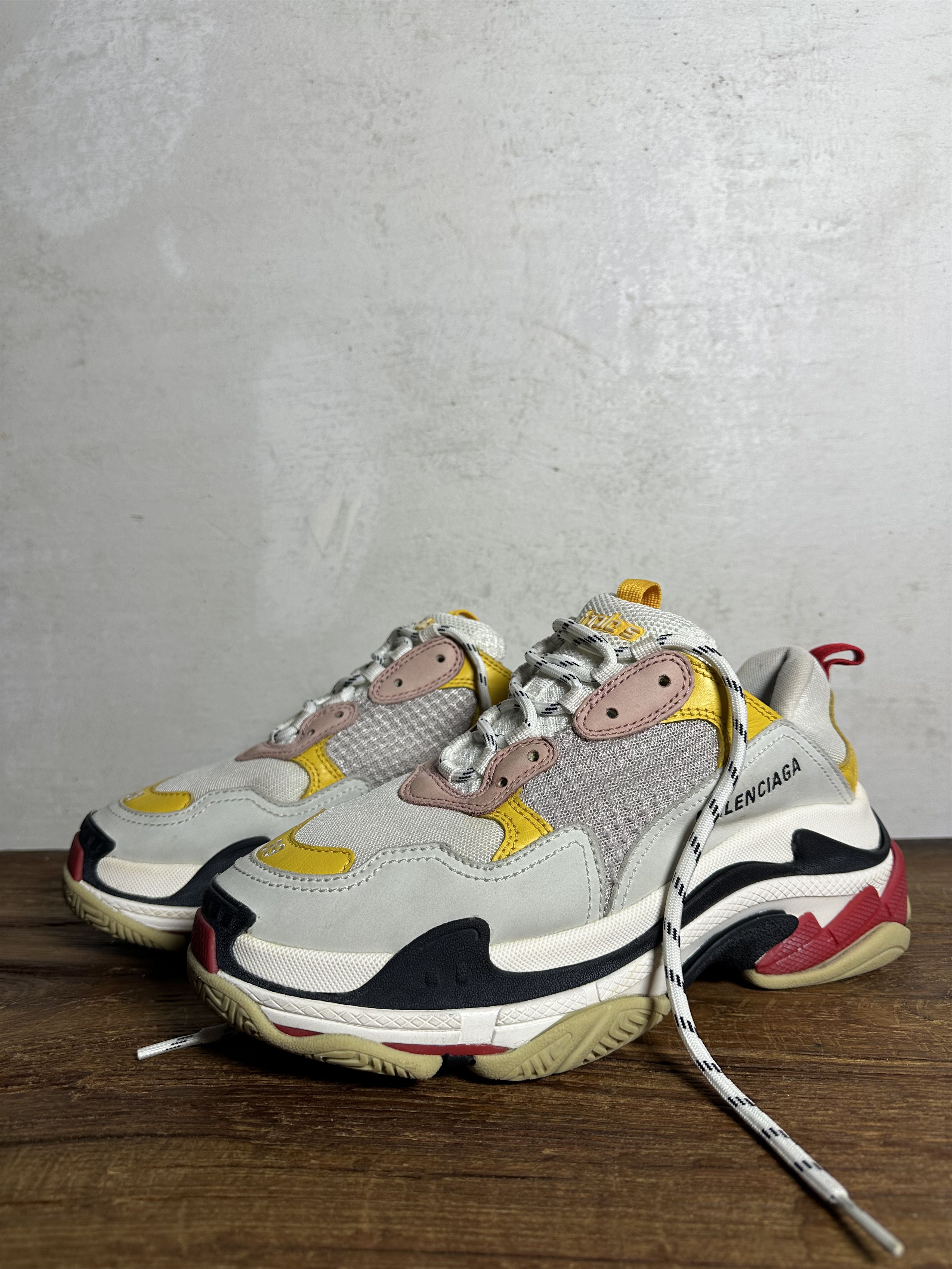 Balenciaga Balenciaga Triple S Yellow White W Size US 9 / IT 39 - 2 Thumbnail