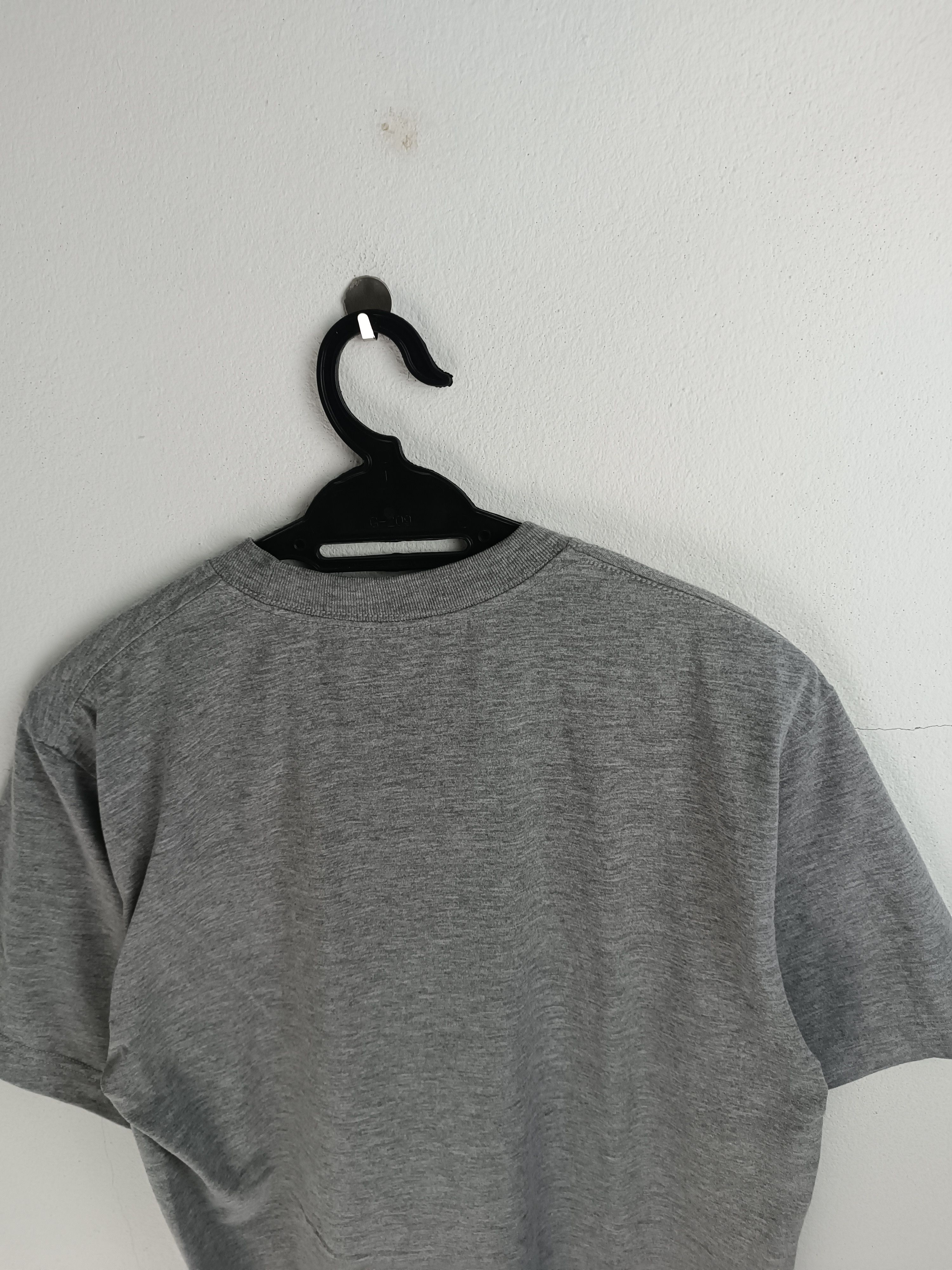 Oakley VINTAGE 90'S OAKLEY SOFTWARE EMBROIDERED MID LOGO VERY RARE Size US M / EU 48-50 / 2 - 16 Thumbnail
