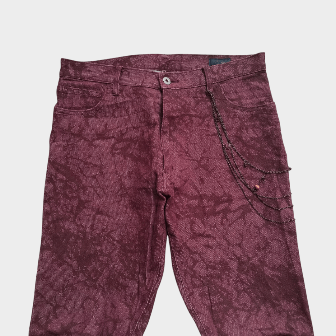 Movin cracked texture jean