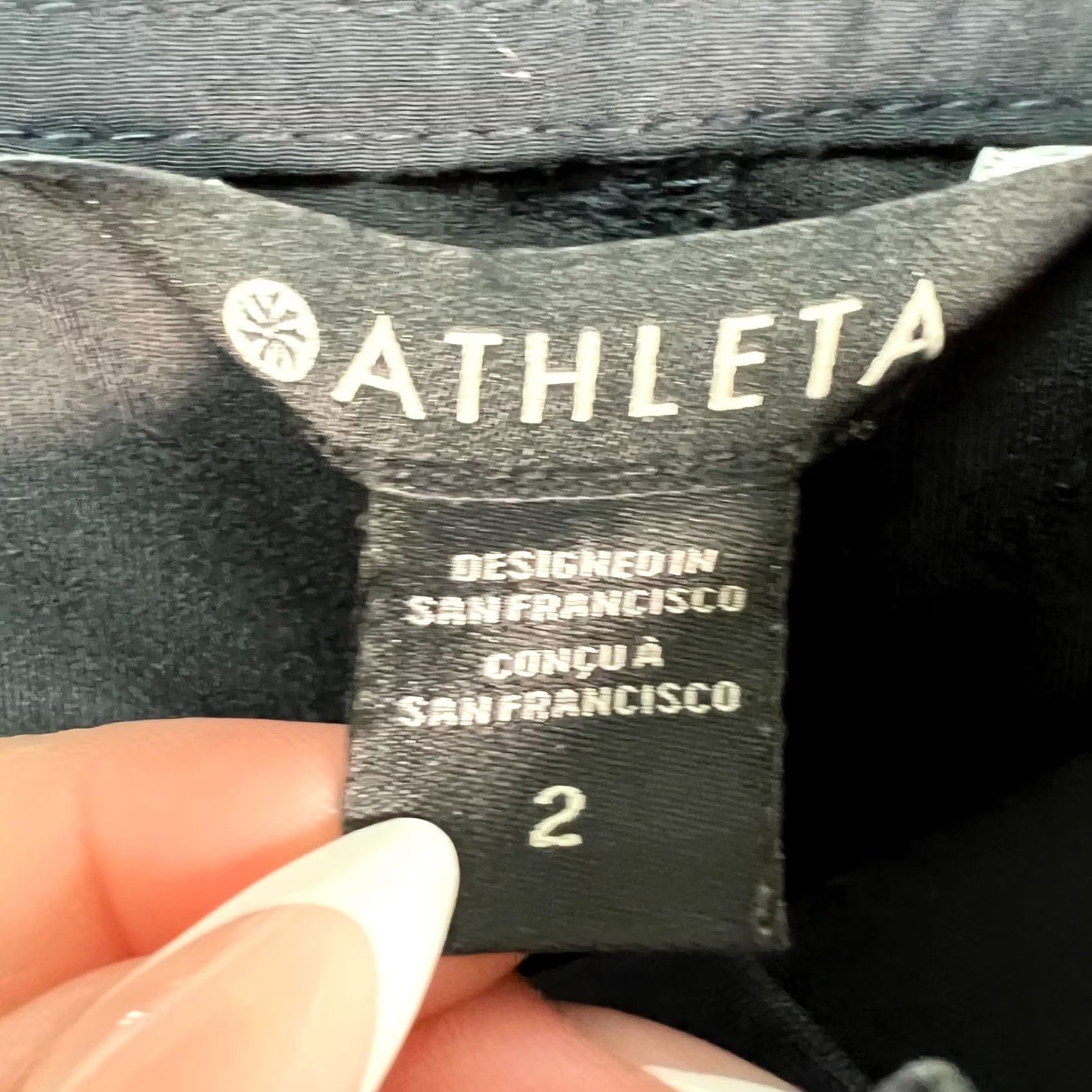 Athleta Athleta Pants Size 2 Black Cropped Relaxed Fit Barrel Leg Womens Size 26" / US 2 / IT 38 - 3 Thumbnail