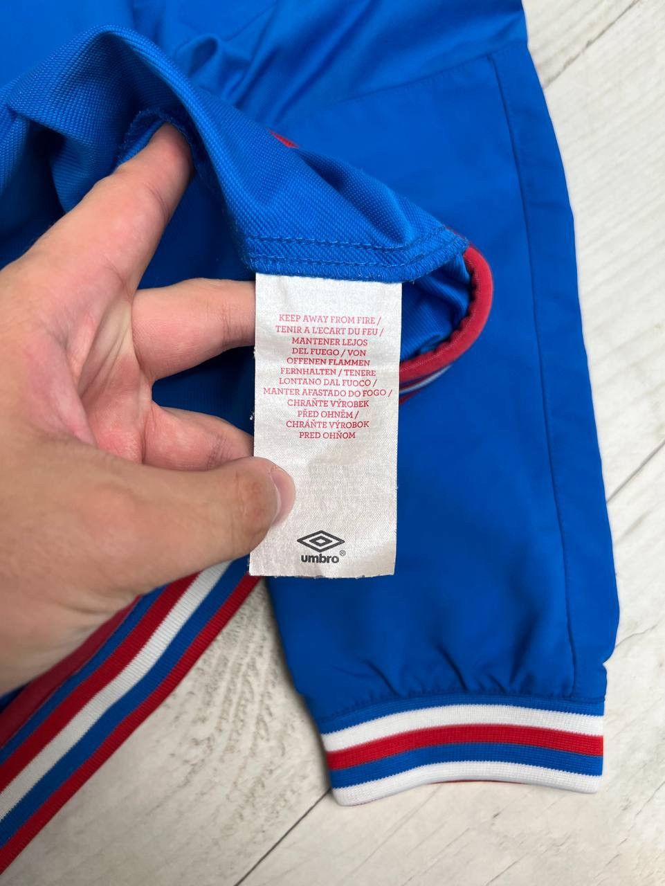 Umbro Umbro England 2010 2011 Training Drill Top Jacket Soccer Size US L / EU 52-54 / 3 - 9 Thumbnail