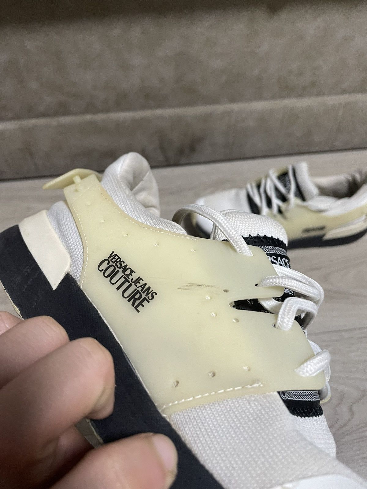 Versace Versace Jeans Couture White Sneakers Size 43 Vintage Size US 10 / EU 43 - 19 Thumbnail