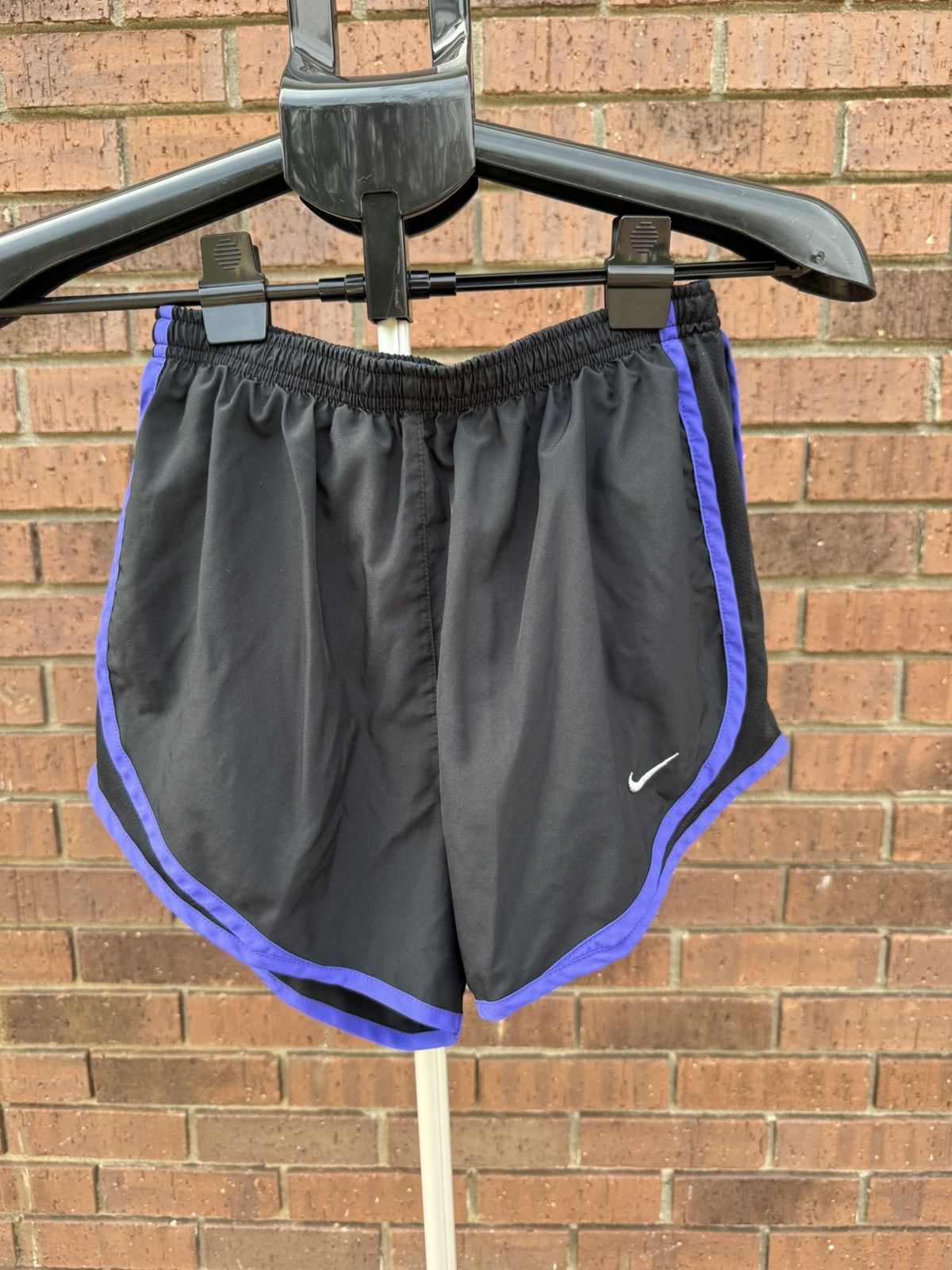 Nike Nike Dri-Fit Tempo 10K Running Shorts Women Black Purple Size 24" / US 00 / IT 34 - 1 Thumbnail