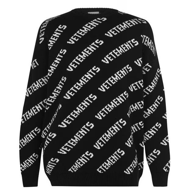 Vetements o1g2r1mq0824 All Over Logo Crew Neck Jumper in Black White Size US M / EU 48-50 / 2 - 1 Thumbnail