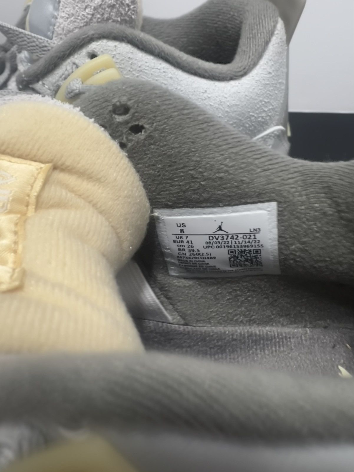 Jordan Brand Air Jordan 4 RETRO SE ‘Photon Dust’ Size US 8 / EU 41 - 4 Thumbnail
