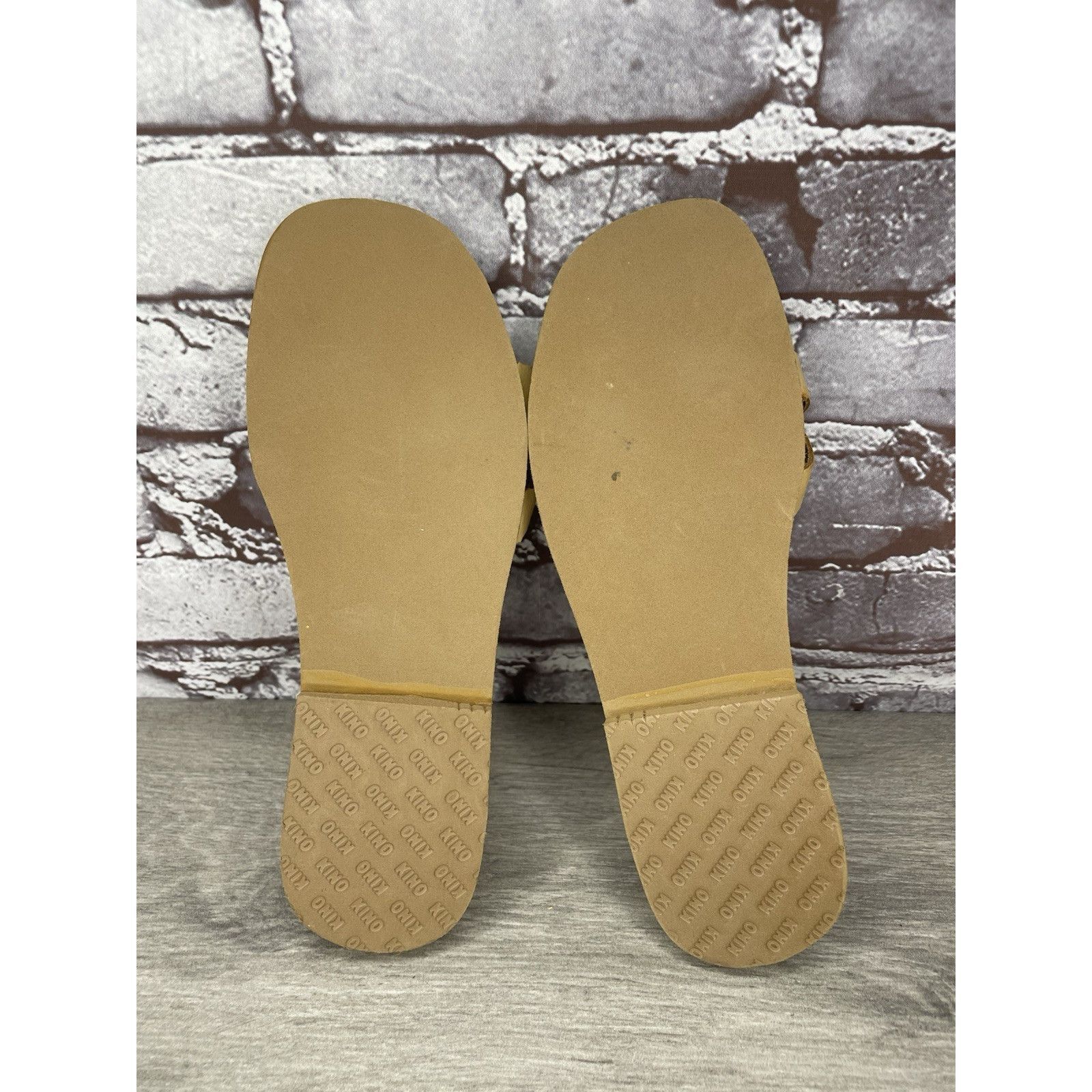 Other KINO Tan Yellow Slides Buckle Strap Cushion Comfort Sandals Size US 8 / IT 38 - 19 Thumbnail