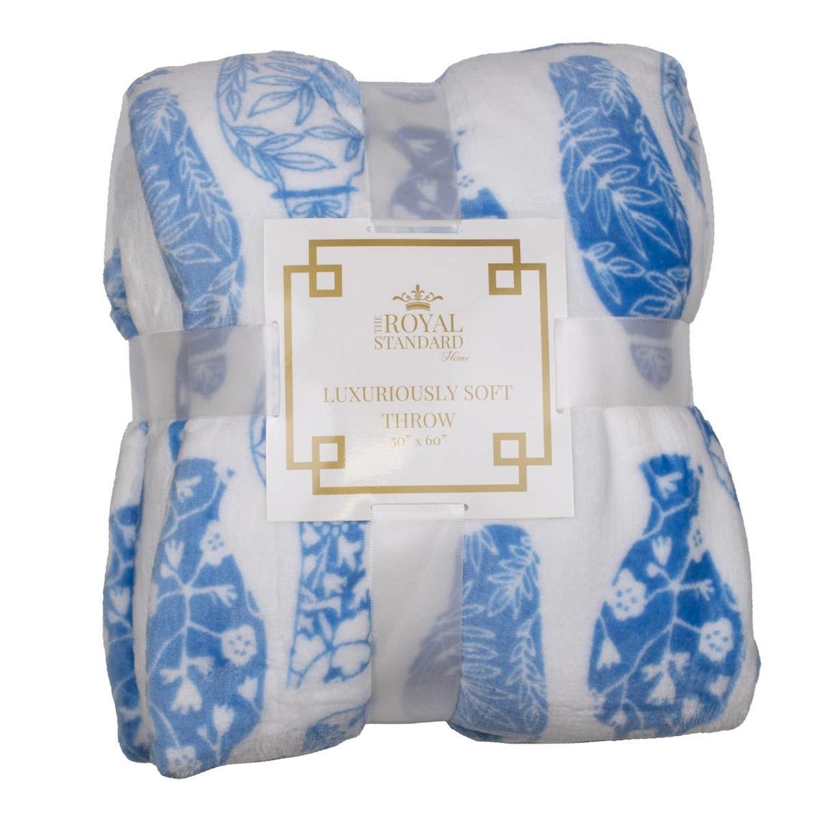 Other Claire Chinoiserie Throw Blue/White 50x60 Size ONE SIZE - 1 Thumbnail