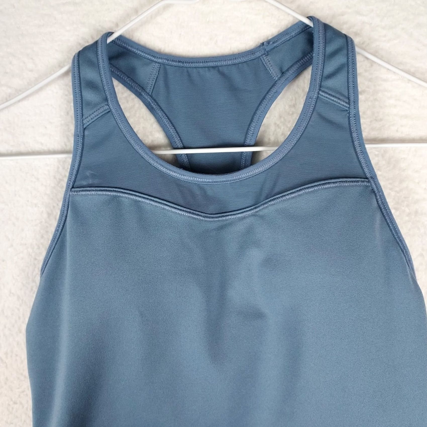 Athleta Athleta Womens Tank Top Racerback Built-In Bra XXS Blue Athletic Activewear Shirt Women XS? (Note: Not adding new info) Size XXS / US 00 / IT 34 - 4 Thumbnail