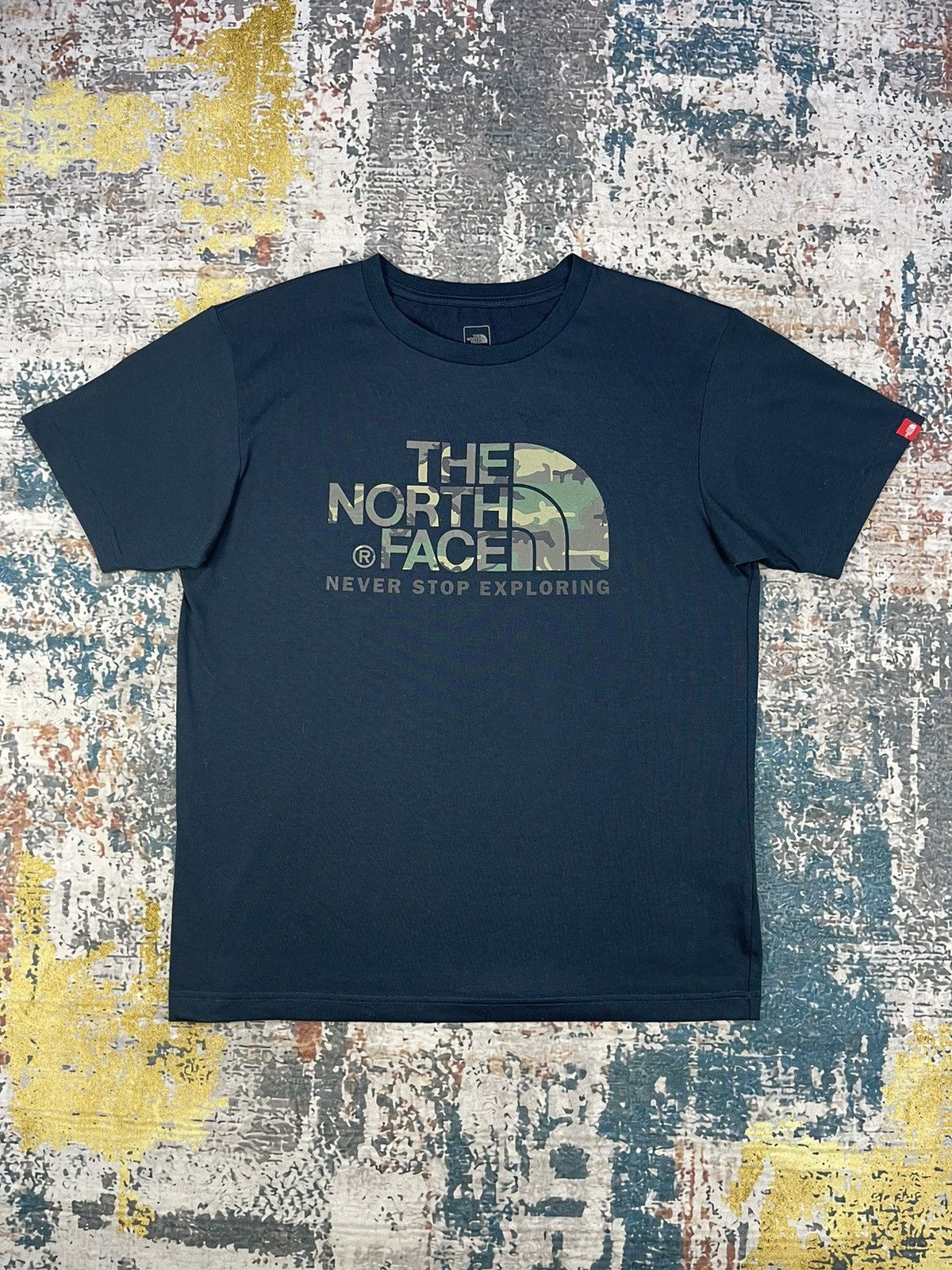 The North Face The North Face Camo Big Logo Short Sleeve Shirt Size US M / EU 48-50 / 2 - 1 Thumbnail