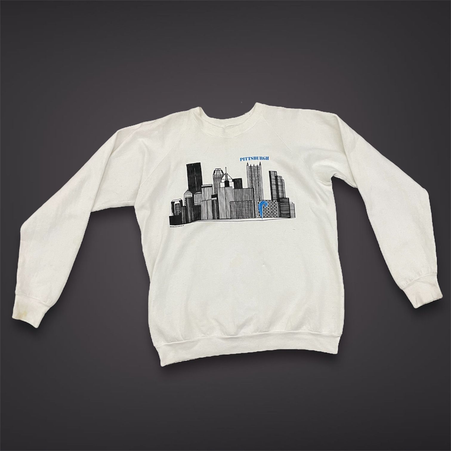 Vintage Vintage 1980s Pittsburgh Skyline Sweatshirt – White Crewneck Size US L / EU 52-54 / 3 - 6 Thumbnail