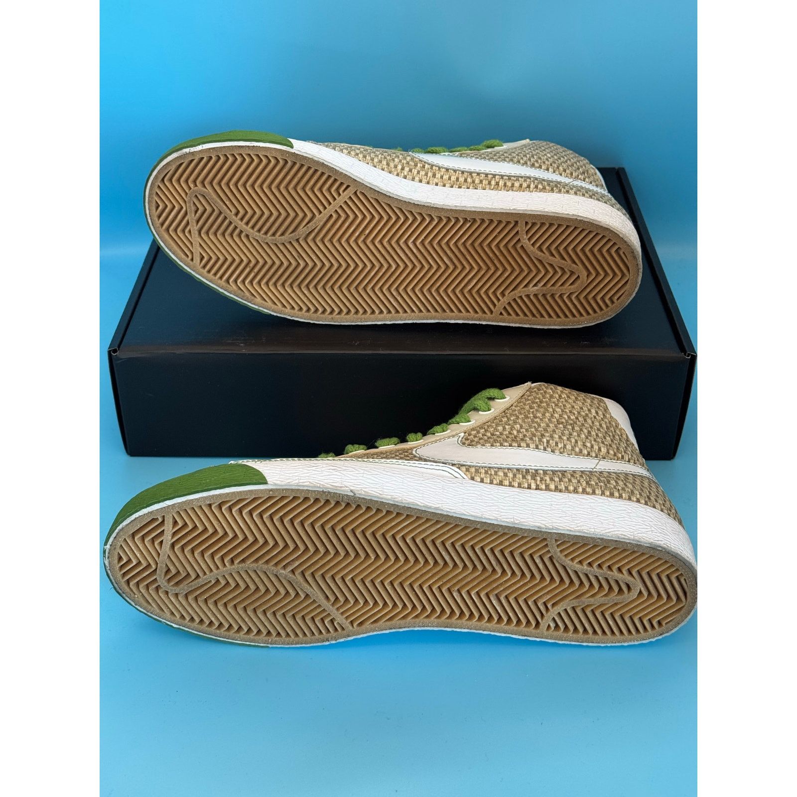 Nike WMNS Nike Blazer Mid Premium Birch Chlorophyll w10 Size US 10 / IT 40 - 9 Thumbnail