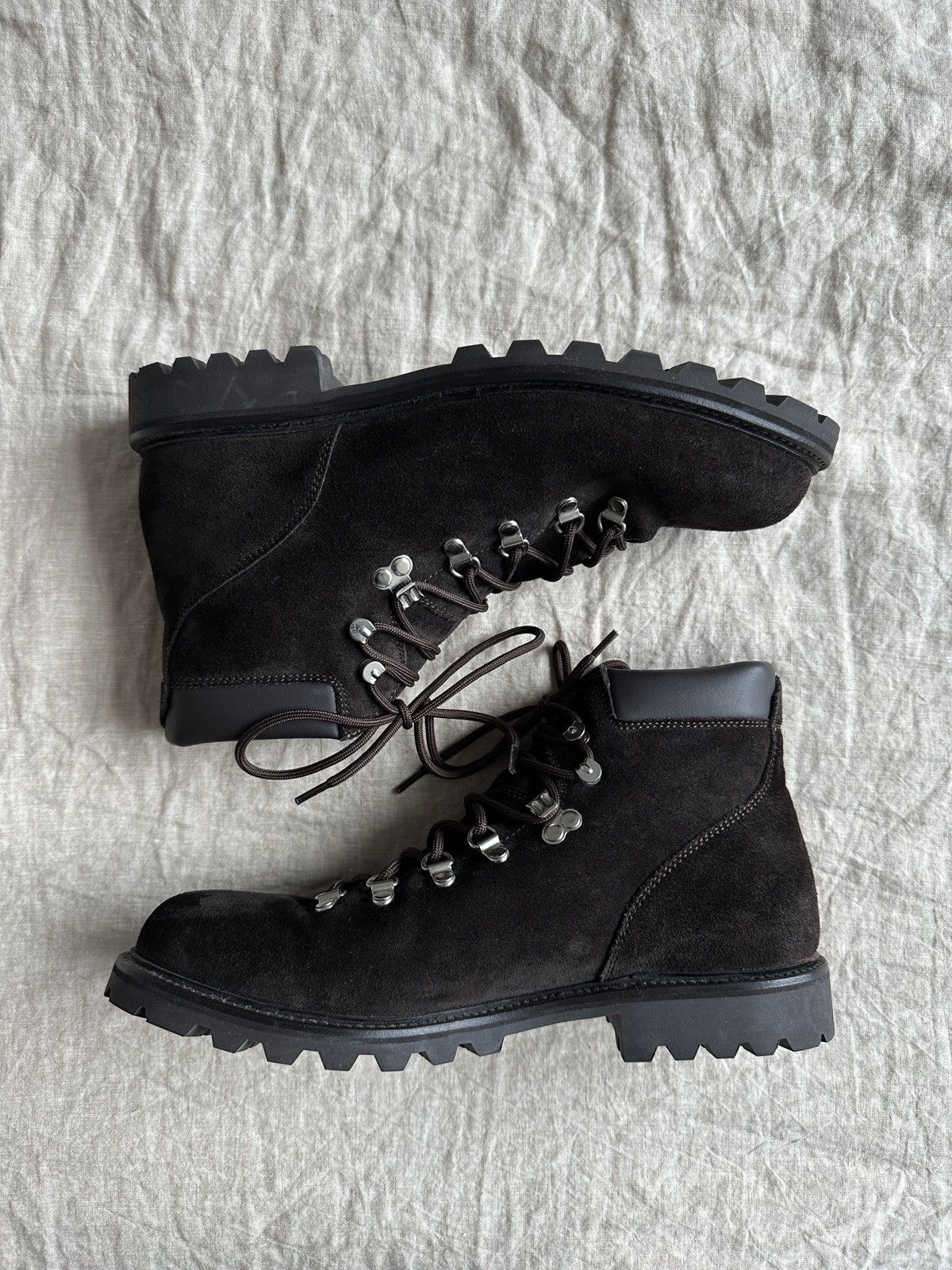 MORJAS Morjas “The Hiking Boot” Brown Suede UK size 10 Size US 11 / EU 44 - 2 Thumbnail