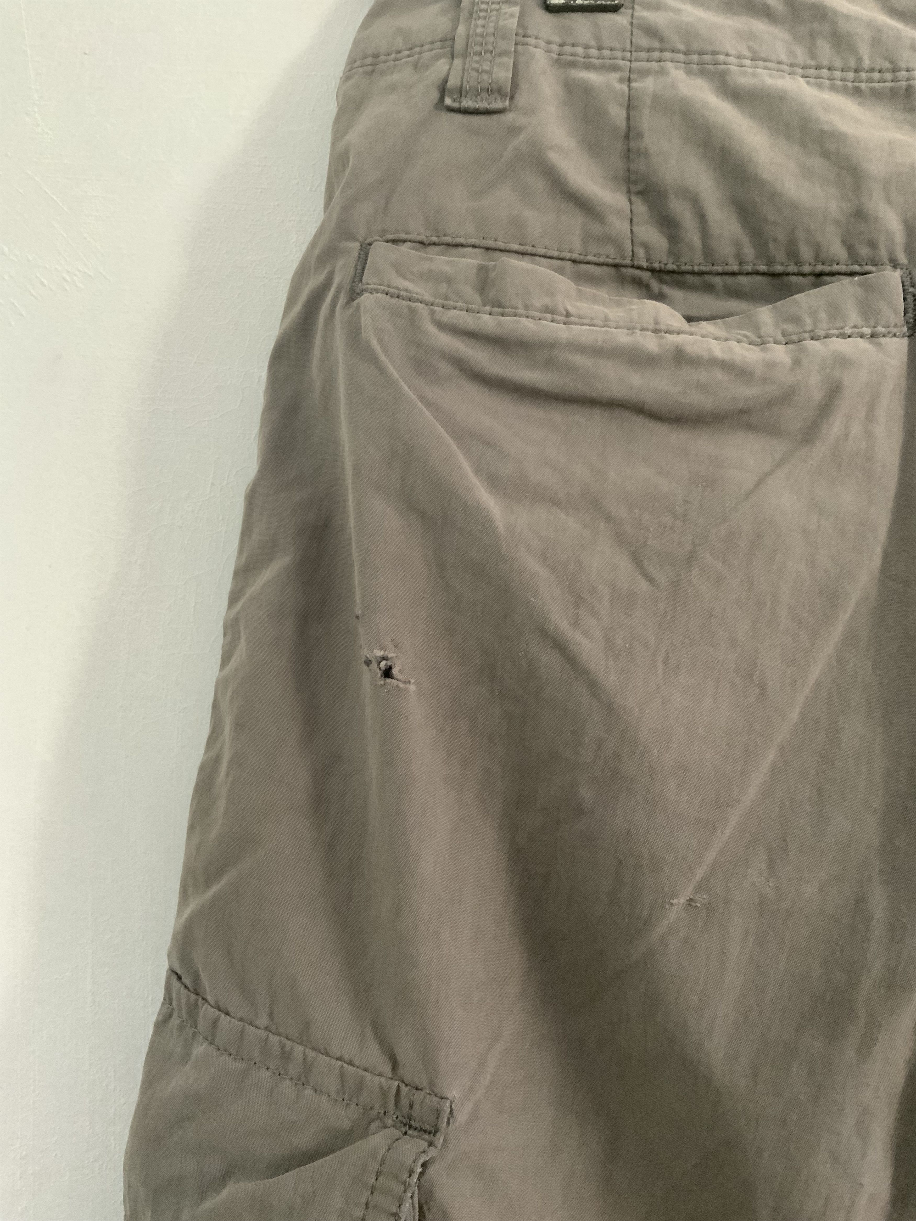 Dockers Dockers Multipocket Outdoor Shorts Size US 30 / EU 46 - 9 Thumbnail
