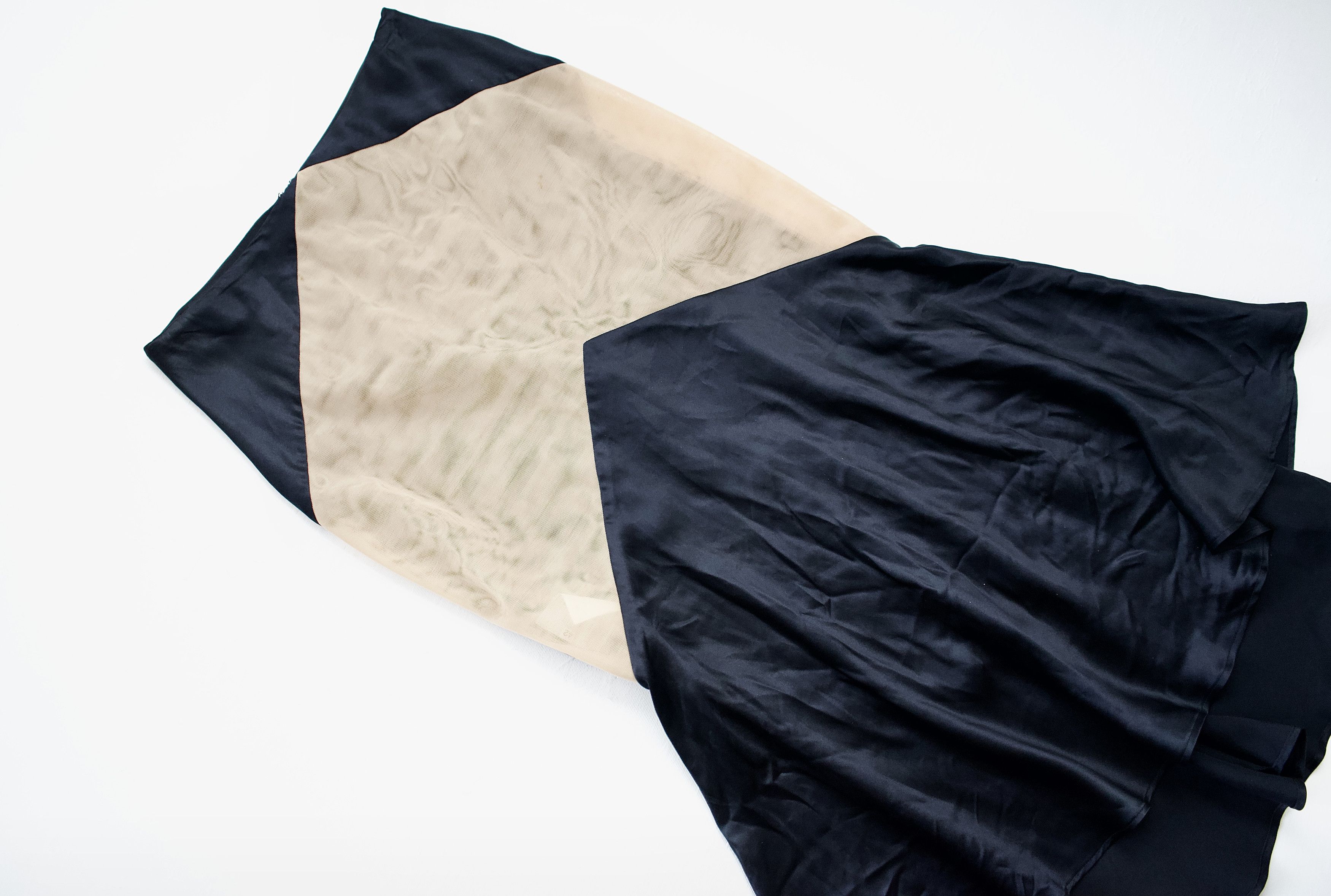 Alexander McQueen S/S 2004 "Deliverance" Chevron Panel Silk Satin Skirt Size 28" / US 6 / IT 42 - 3 Thumbnail