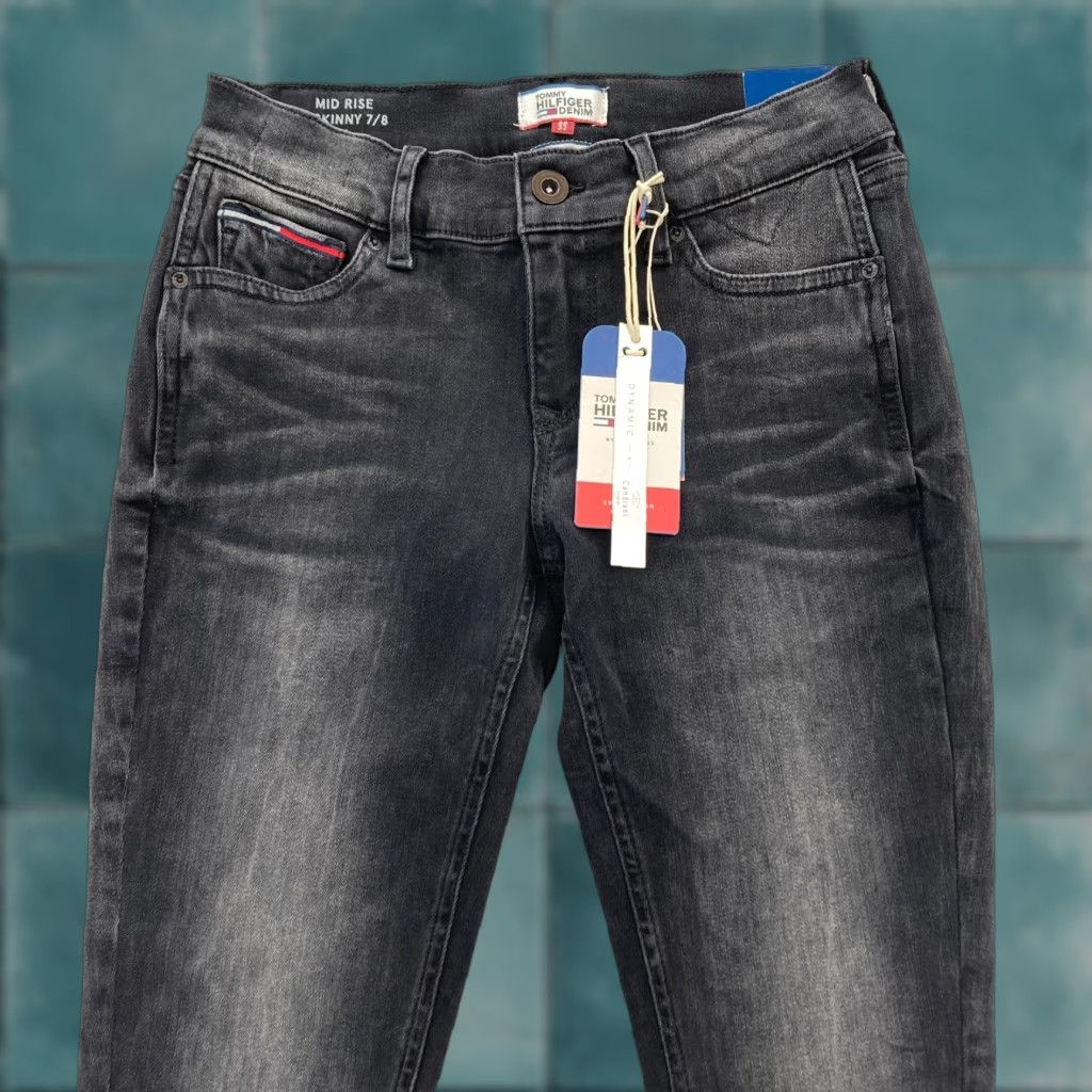 Tommy Hilfiger Tommy Hilfiger Jeans Women's 7/8 Nora Skinny Mid Rise Black Candiani Denim 26x27 Size 26" / US 2 / IT 38 - 1 Thumbnail