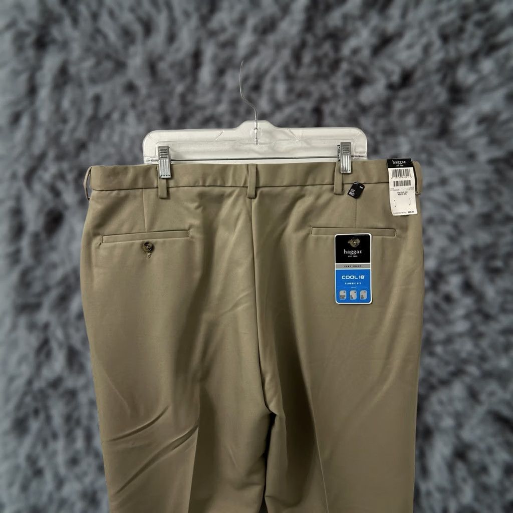 Haggar Haggar Cool 18 Pants Mens 42x30 Tan Khaki Classic Fit Flex Waist NWT MSRP 65 Size US 42 / EU 58 - 1 Thumbnail