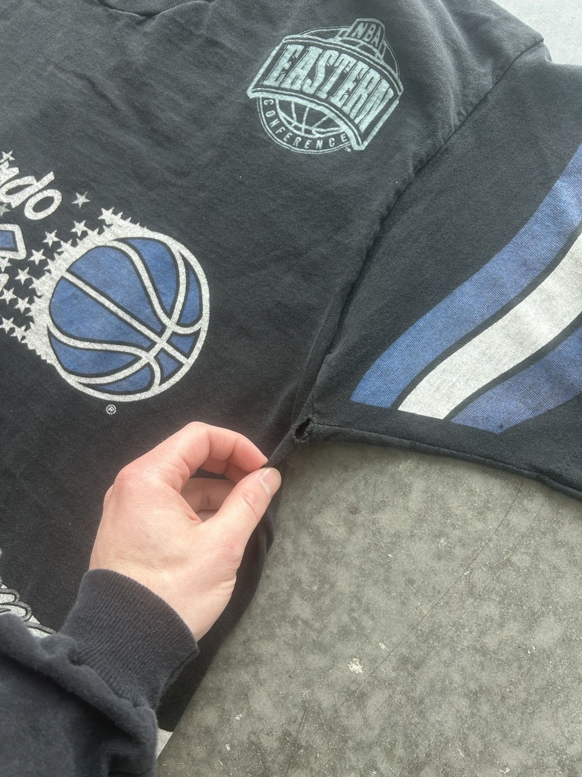 NBA × Salem Sportswear × Vintage Vintage 90s Orlando Magic AOP Graphic Tee Size US XL / EU 56 / 4 - 7 Thumbnail