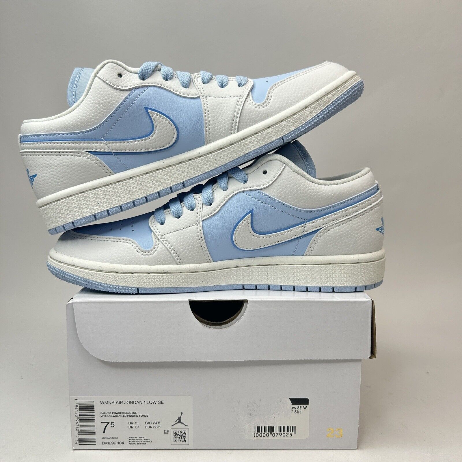 Nike Nike Air Jordan 1 Retro Low SE WMNS “Powder Ice Blue” 2023 Size US 7.5 / IT 37.5 - 3 Thumbnail