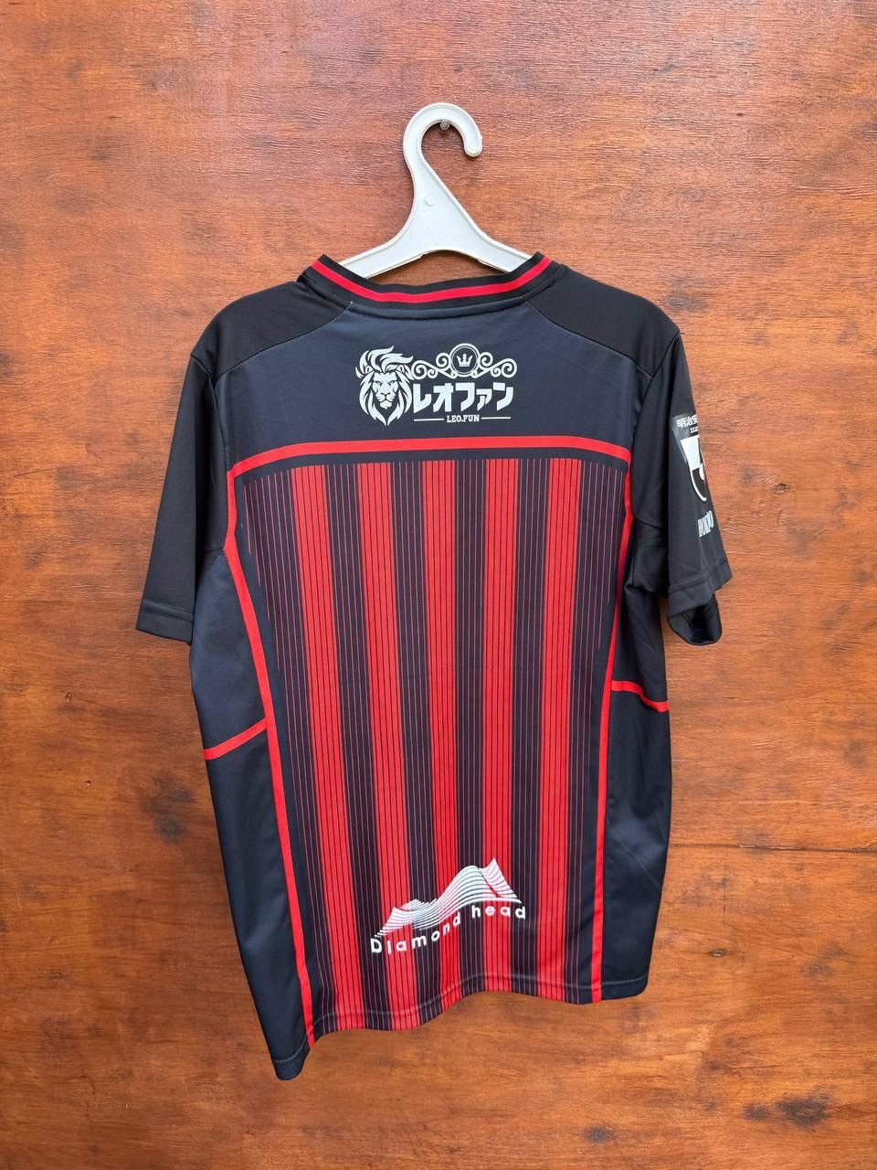 Mizuno Hokkaido Consadole 2023/2024 Home Mizuno Japan Football sz L Size US L / EU 52-54 / 3 - 6 Thumbnail