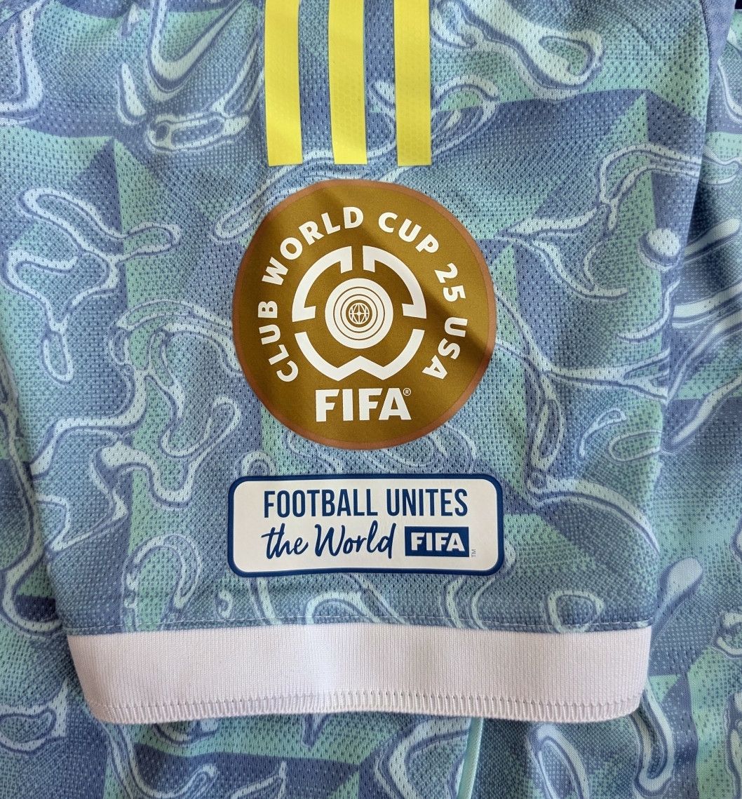 Adidas Juventus match worn issue, Yildiz, 2025/2026 Size US L / EU 52-54 / 3 - 7 Thumbnail