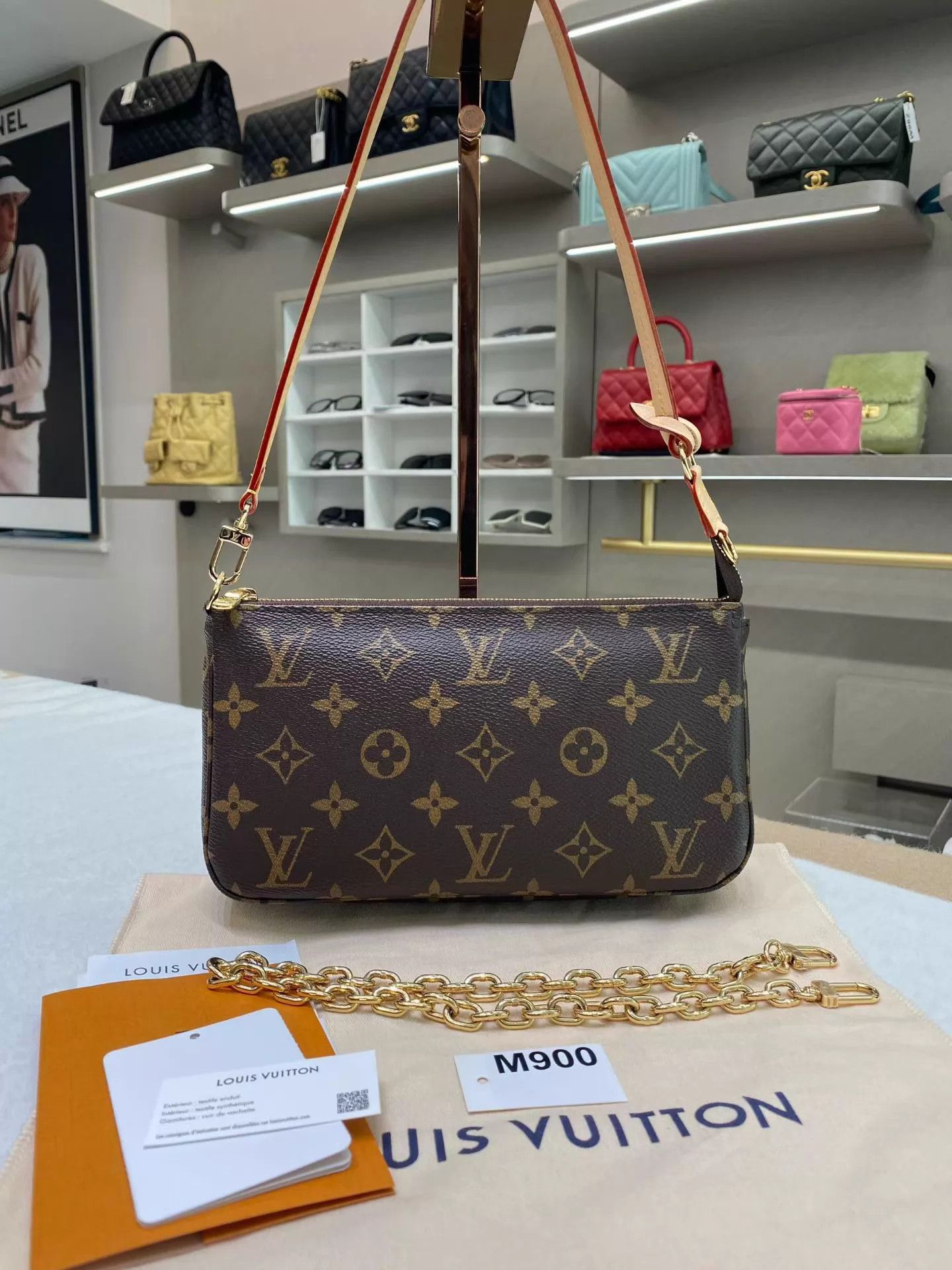 Louis Vuitton LV Monogram Shoulder/Armpit Bag 22x4x13 Mint Chip $900 Size ONE SIZE - 3 Thumbnail